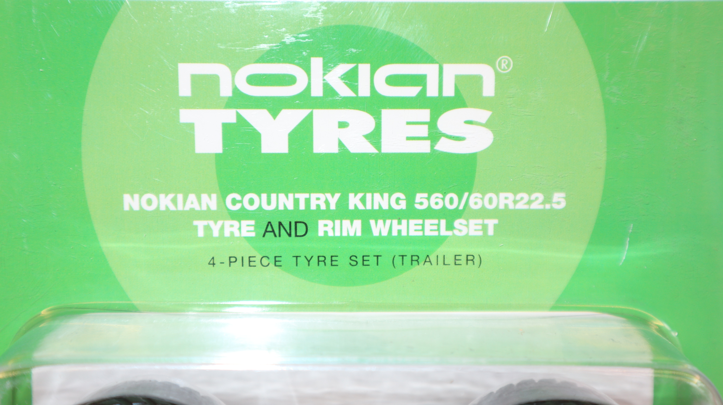 AT Collections 3200158 in 1:32, nokian Country King 560/60R22,5, NEU in OVP