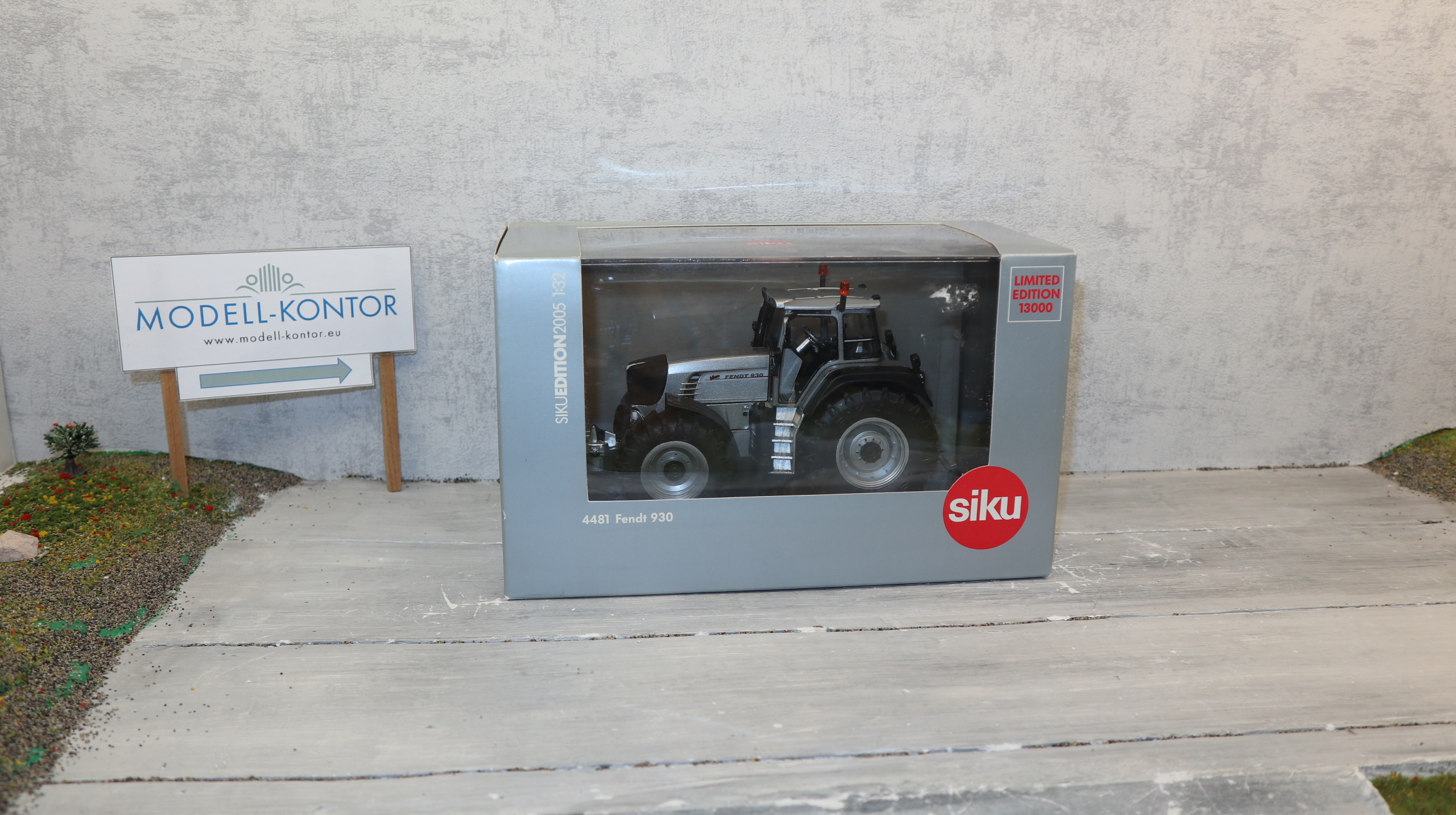 Siku 4481 in 1:32 Fendt 930 SILVERLINE Edition 2005, Sondermodell,  NEU in OVP