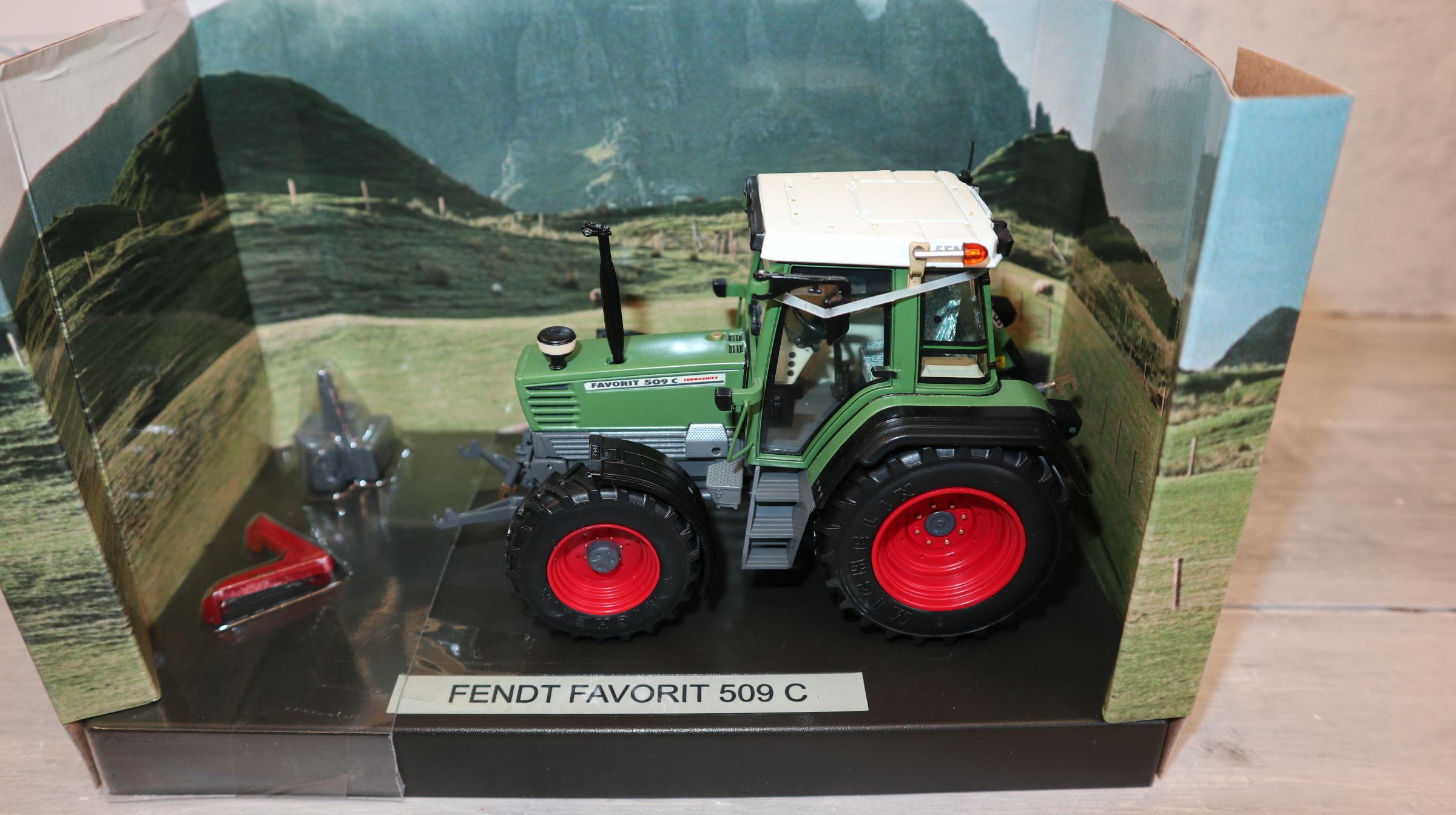 Weise Toys 1063 in 1:32, FENDT Favorit 509 C. NEU in OVP