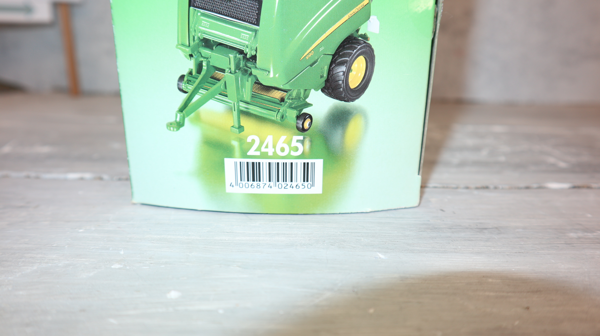Siku 2465 in 1:32,  John Deere Ballenpresse 990, NEU in OVP