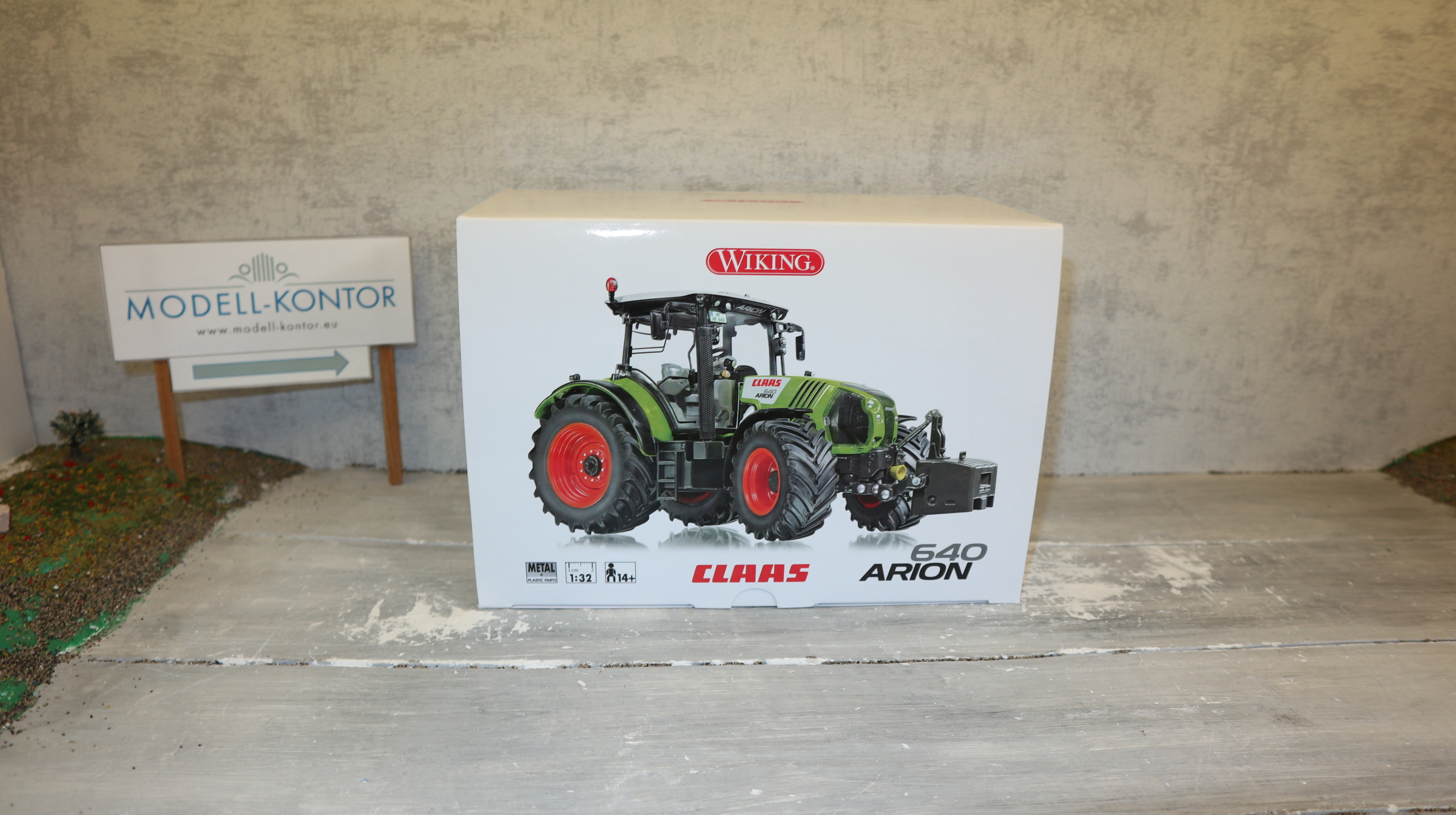 Wiking 077324 in 1:32,  Claas Arion 640 ,  NEU in OVP