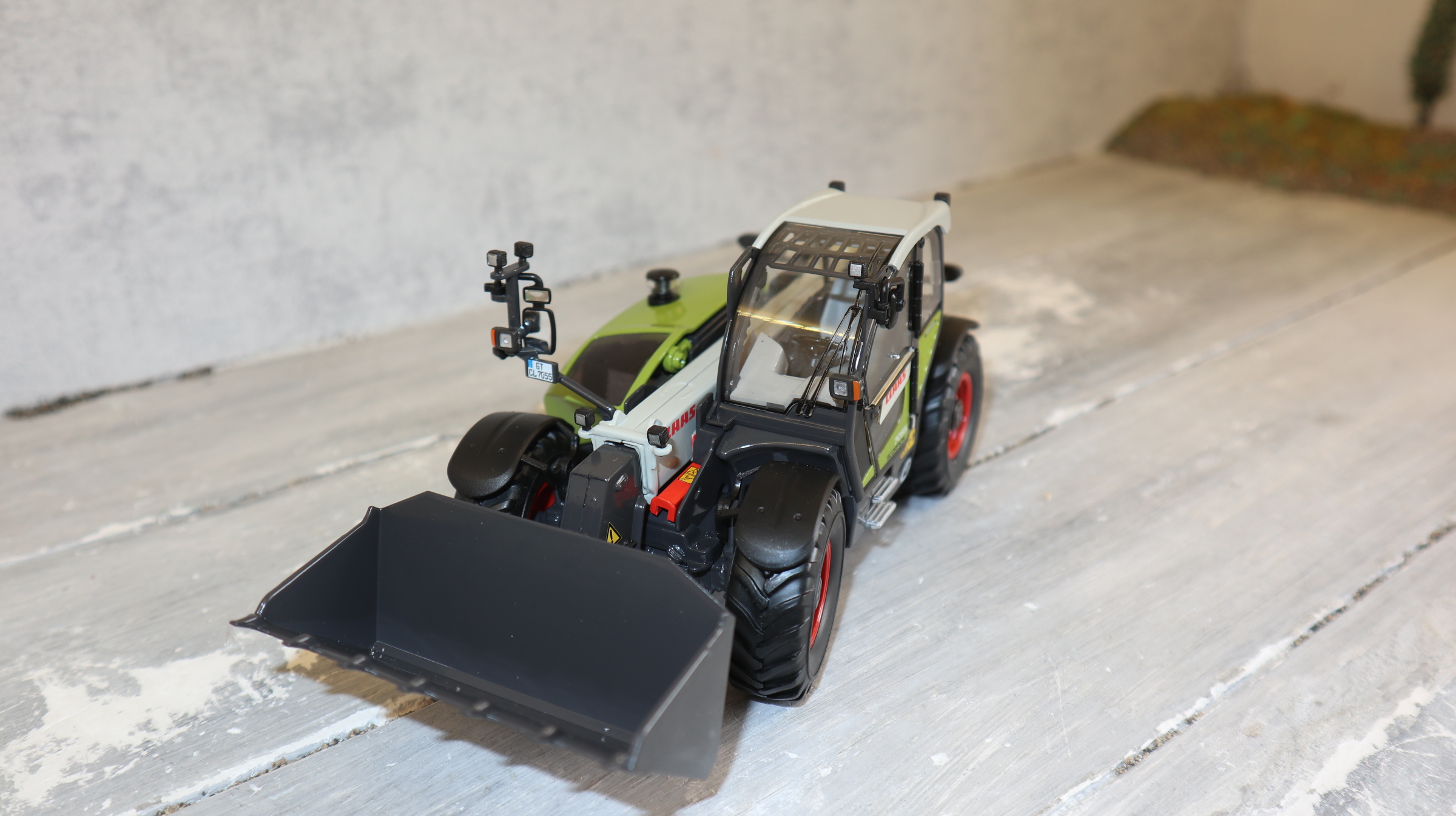 WIKING 077347 in 1:32. Claas Scorpion 7055  Sondermodell SIMA 2015 NEU in OVP