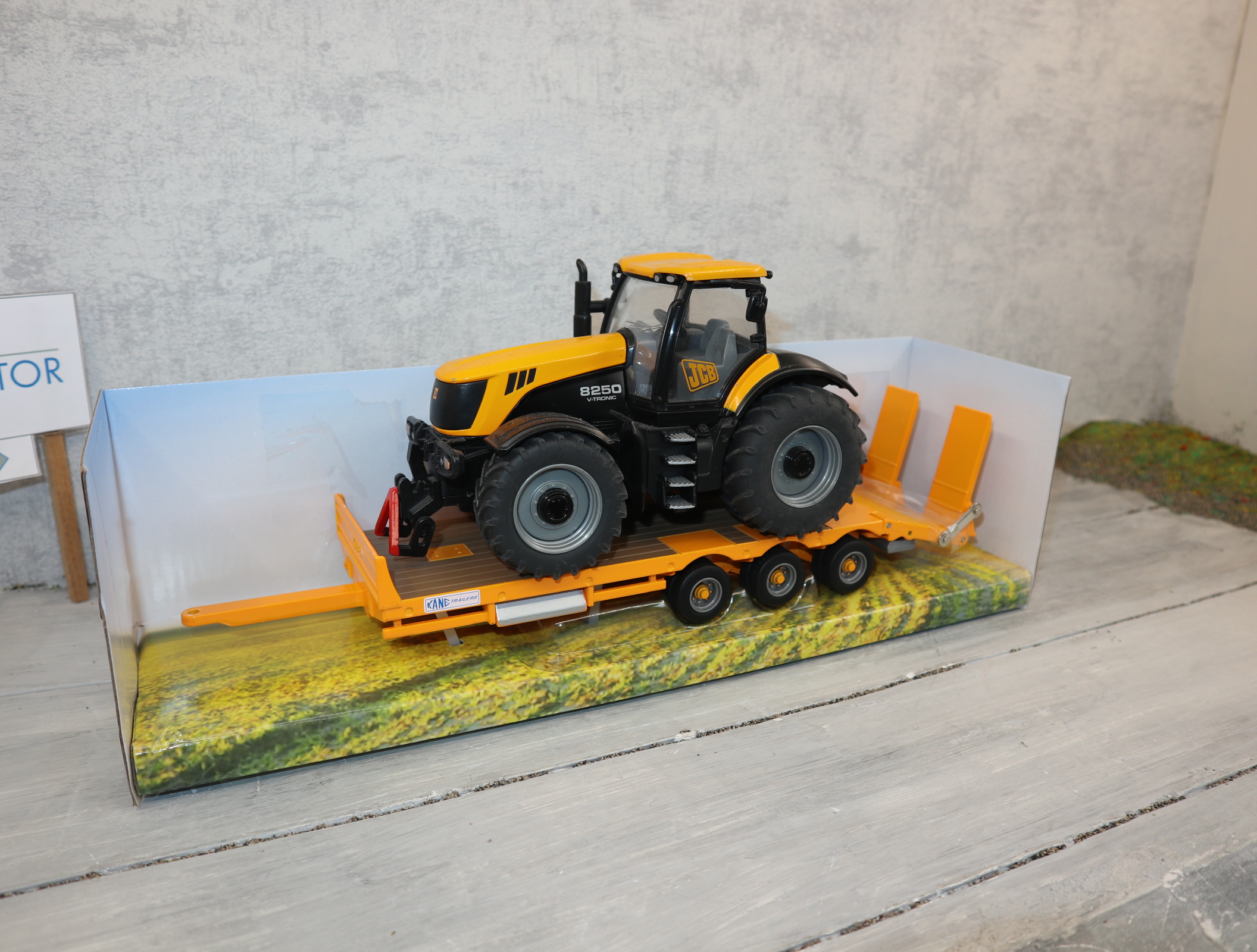 Britains 43254 in 1:32 KANE Tieflader 3-Achser in gelb in OVP