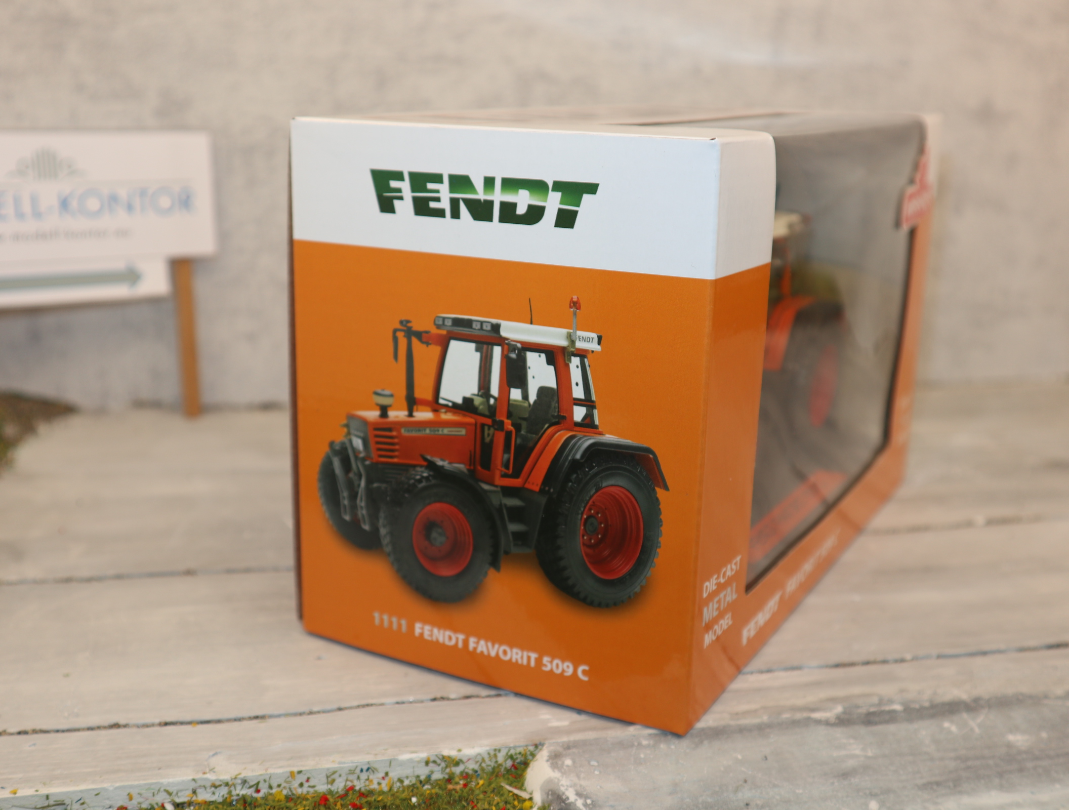 Weise-Toys 1111 Fendt 509 C Kommunal, NEU in OVP