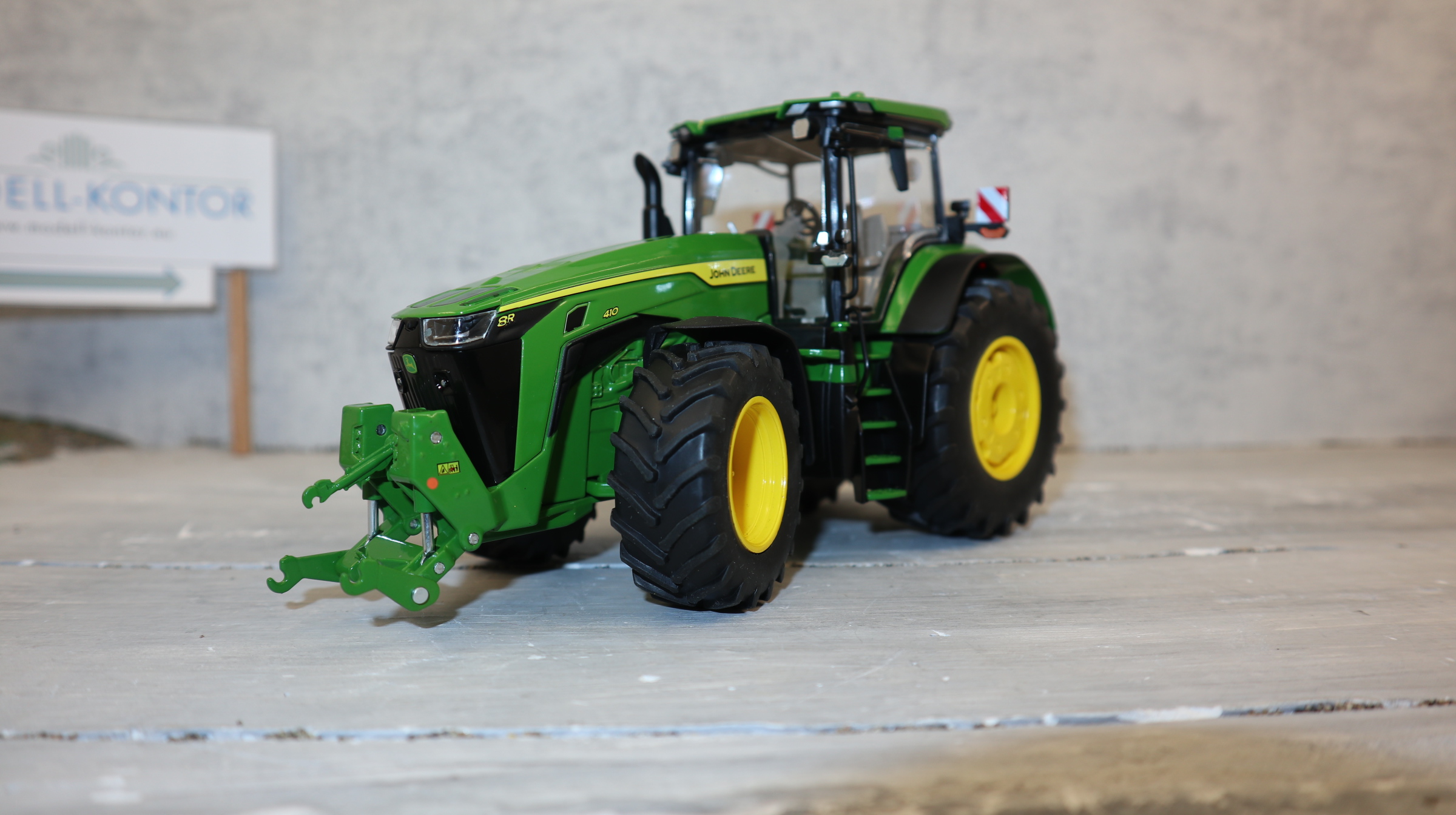 Wiking 077859 in  1:32 John Deere  8R 410 , Neu in  OVP