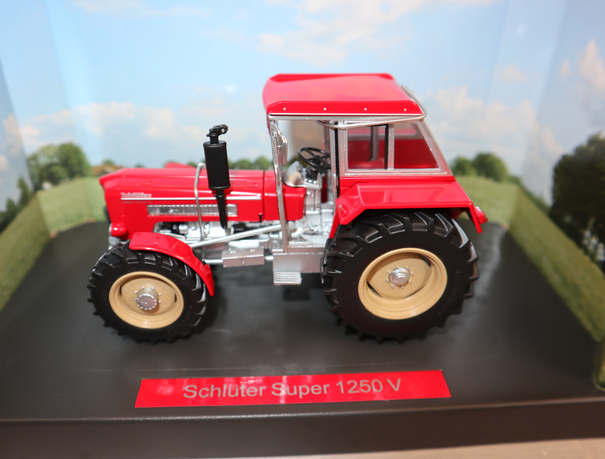 Weise Toys 1055 1:32 Schlüter Super 1250V, NEU in OVP