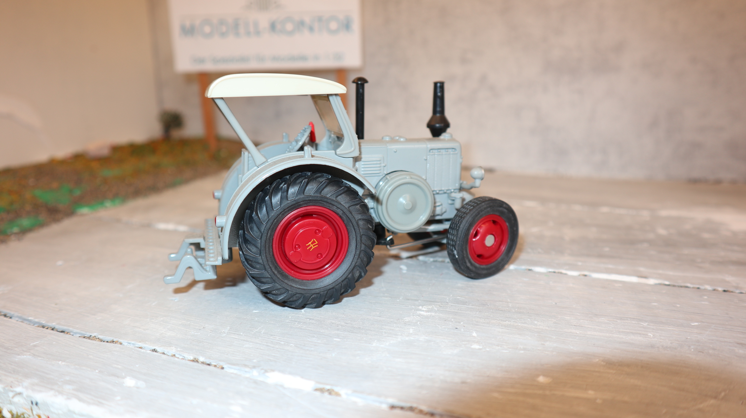 Siku 3459 in 1:32, Lanz Bulldog in hellgrau NEU in OVP