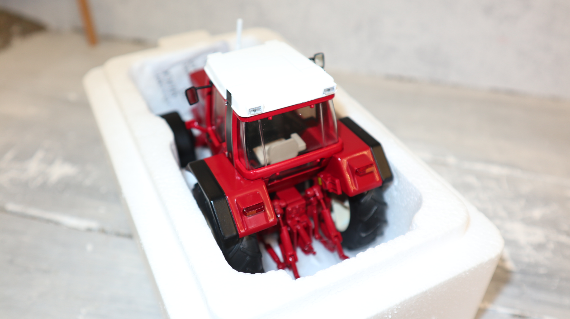 Schuco 7878 in 1:32, International 956 XL , NEU in OVP