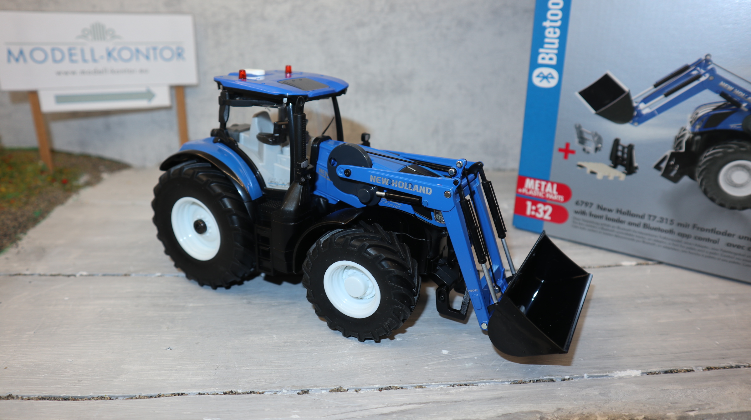 Siku 6797 Control in 1:32 New Holland T7.315 mit Frontlader NEU in OVP