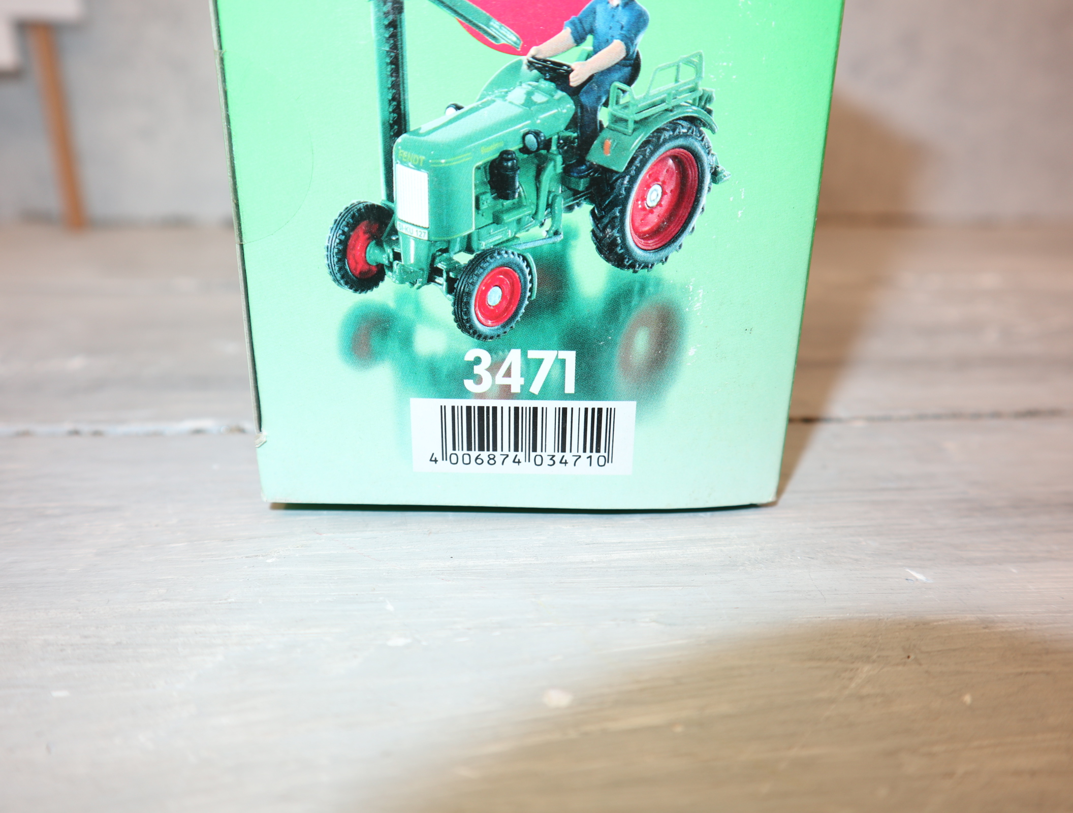 Siku 3471 in 1:32 Fendt Dieselross mit Mähbalken,  NEU in OVP