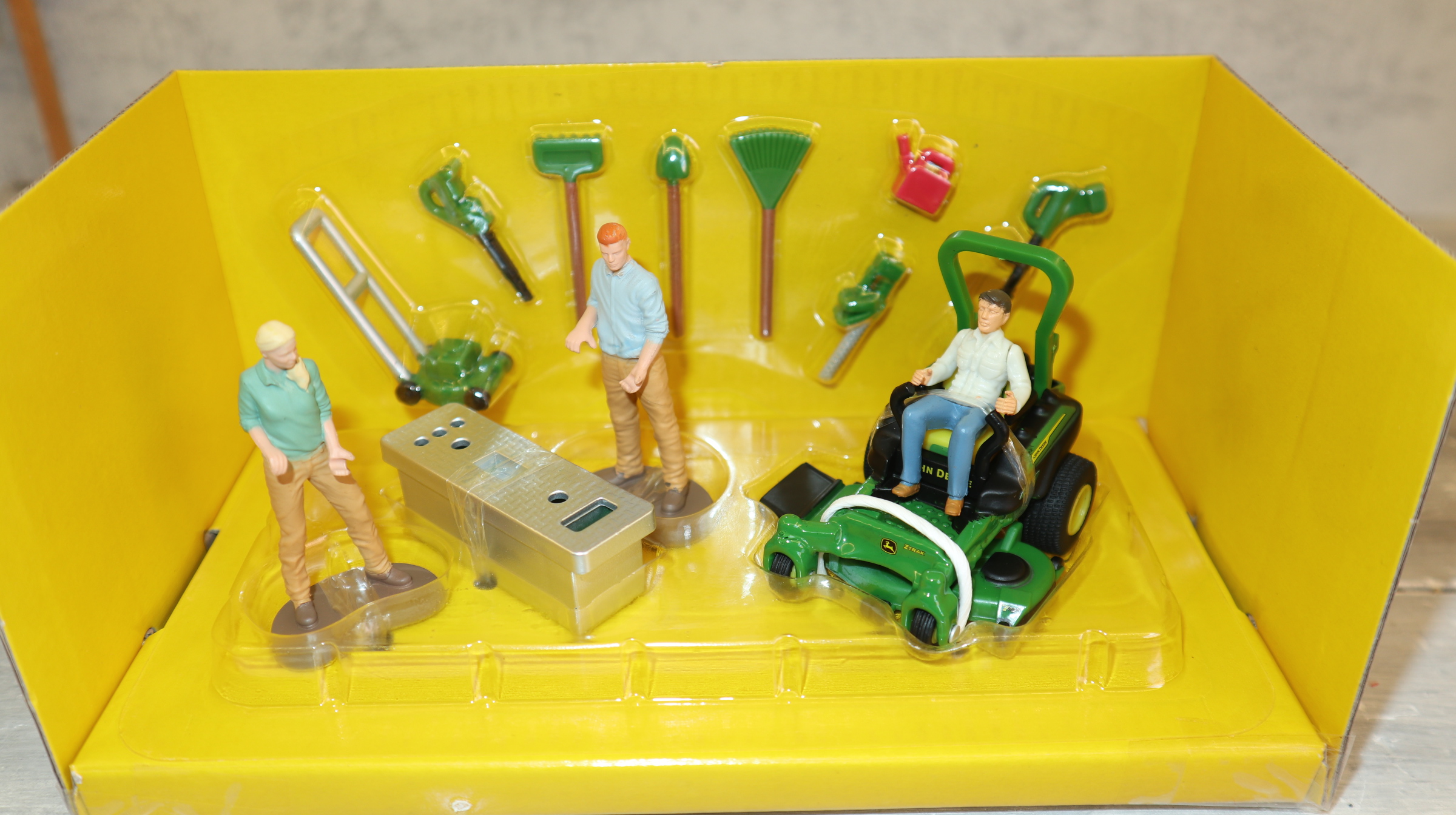 Britains 43386 in 1:32,  Garden Playset, NEU in OVP