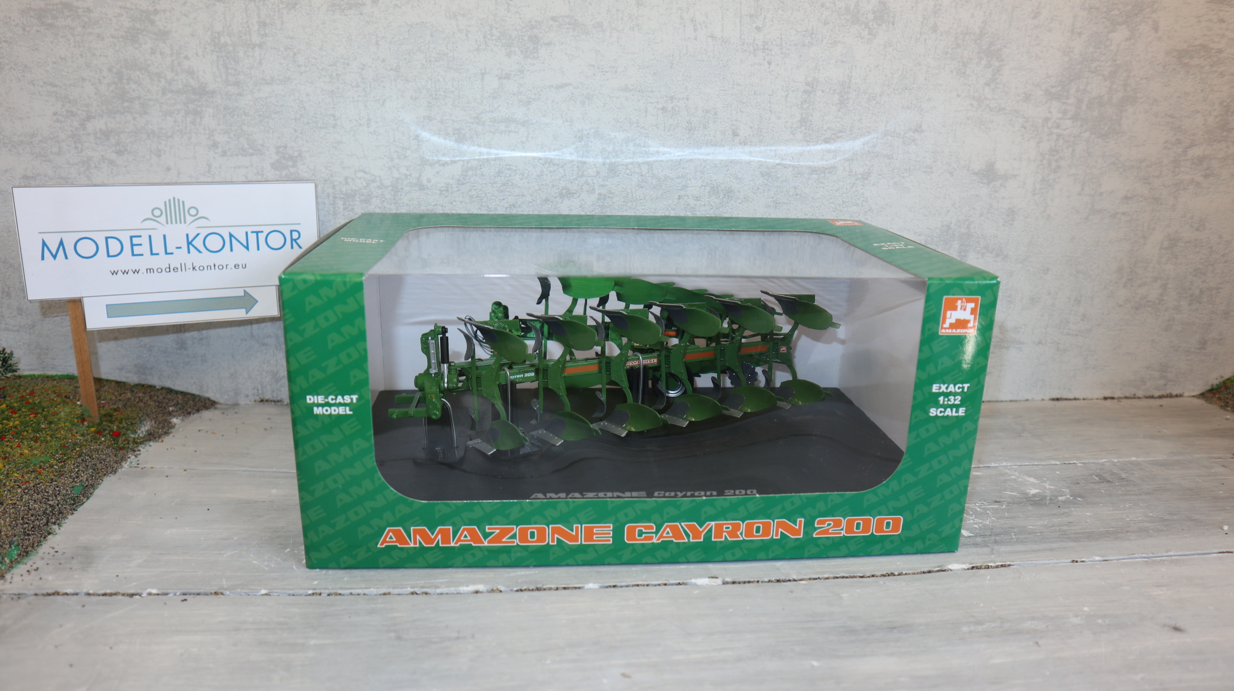 UH 4275 in 1:32, AMAZONE CAYRON 200, 6-Schar-Drehpflug,  Werbemodell, NEU in OVP