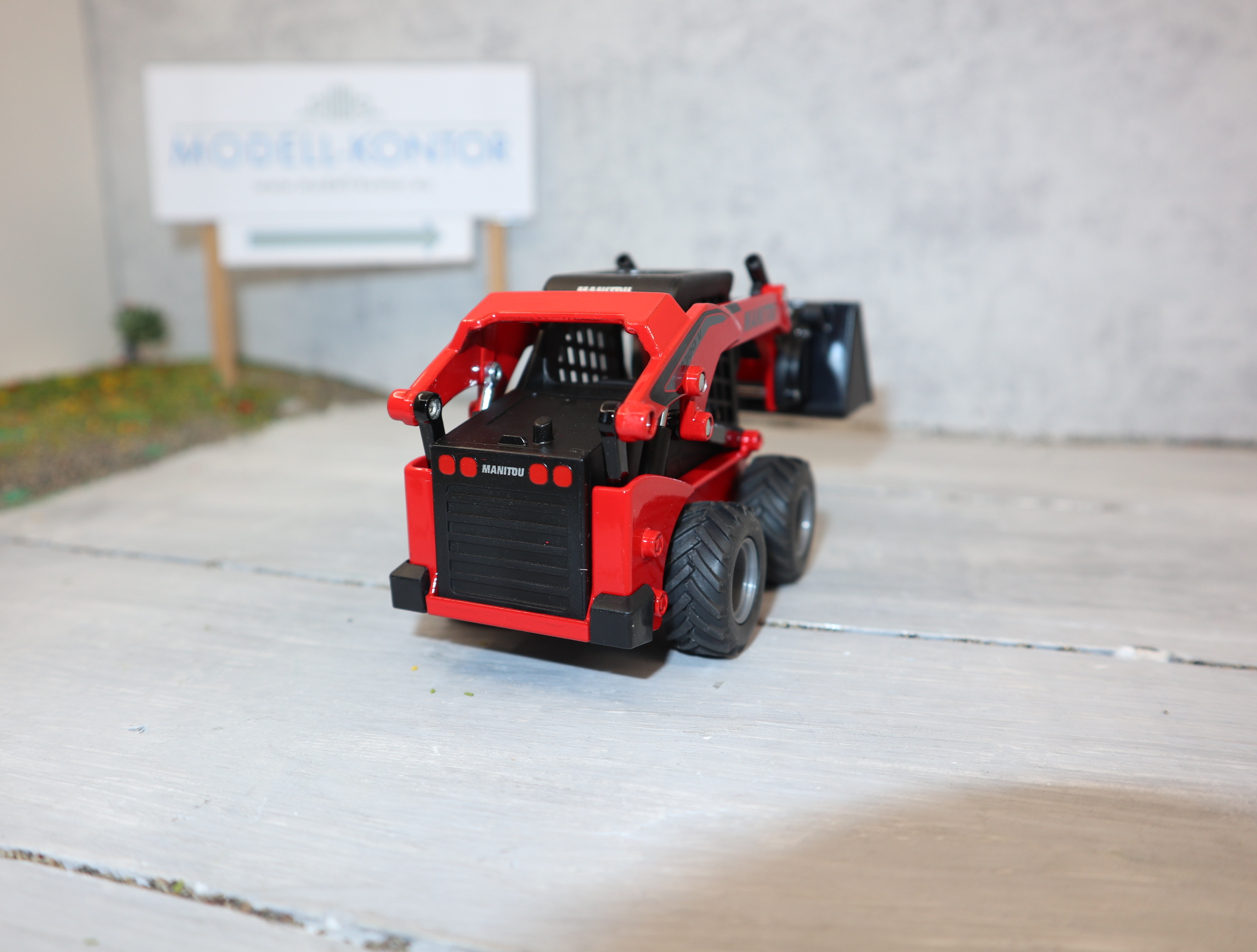 Siku 3049 1:32 Manitou Kompaktlader 3300 V