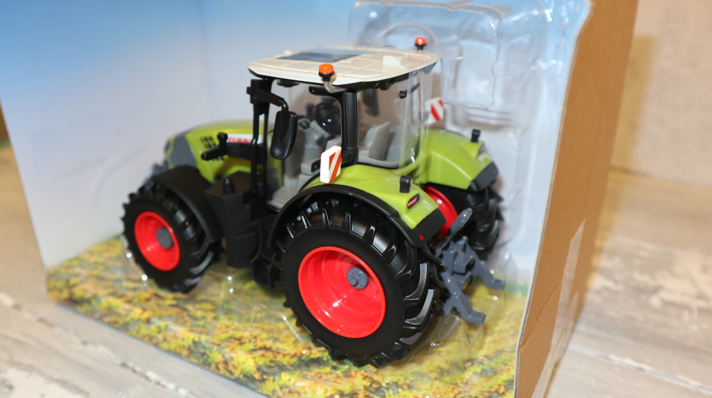 Britains 43435 in 1:32,  Claas Arion 6.190,  NEU in OVP
