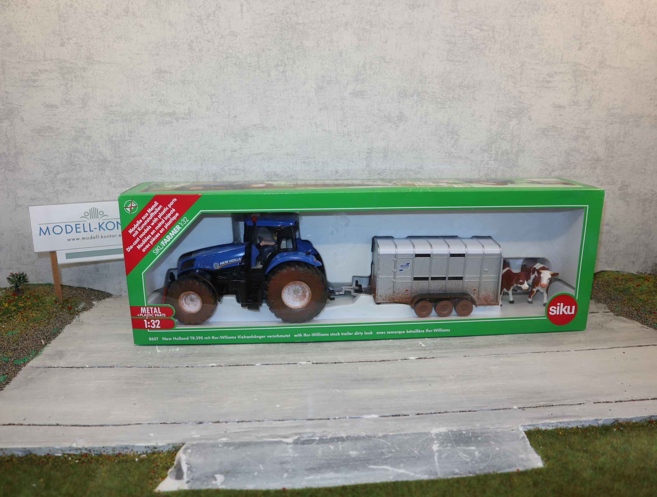 Siku 8607 in 1:32 New Holland T8.390 mit Viehanhänger DIRTY Sondermodell IRLAND,  NEU in OVP