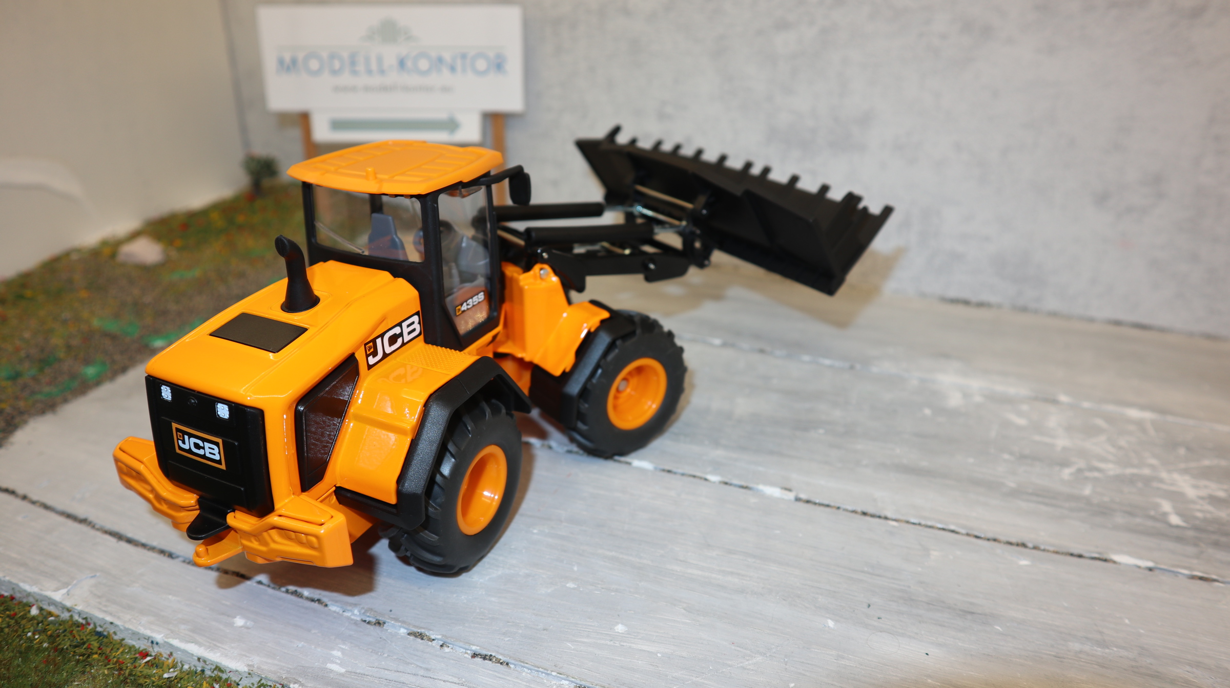 SIKU 3663 in 1:32, JCB 435S Agri Radlader, NEU in OVP