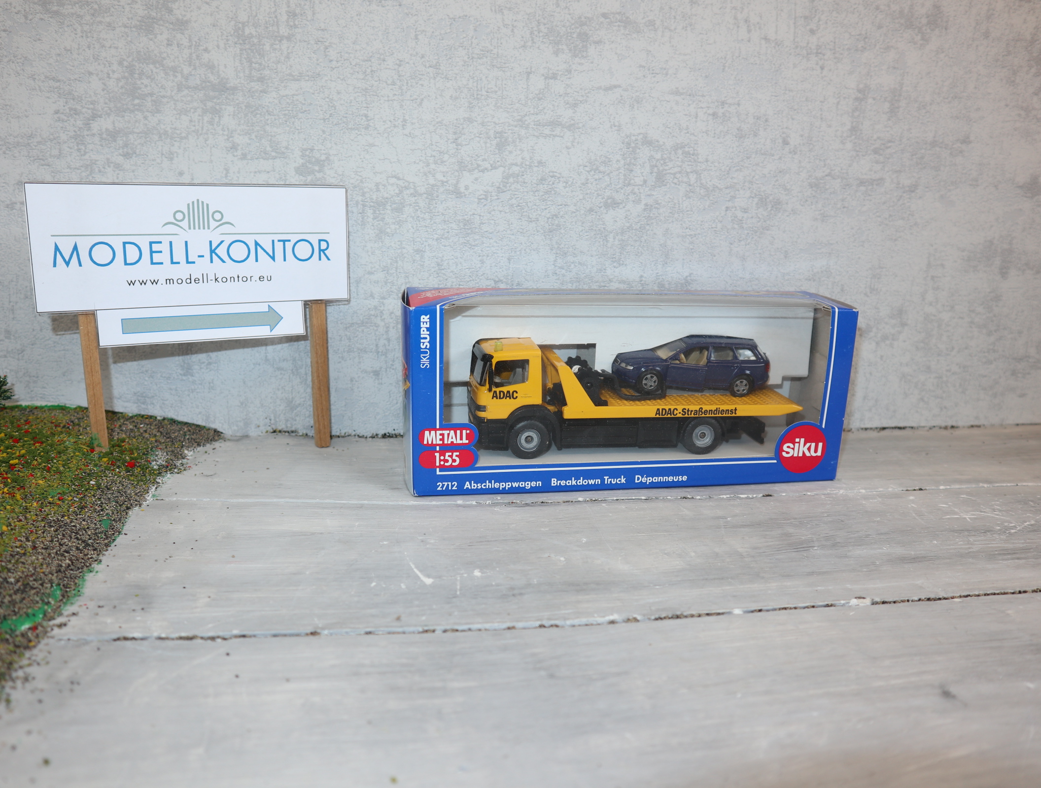 Siku 2712 in 1:55, Abschleppwagen mit PKW  Audi A4 Avant, NEU in OVP