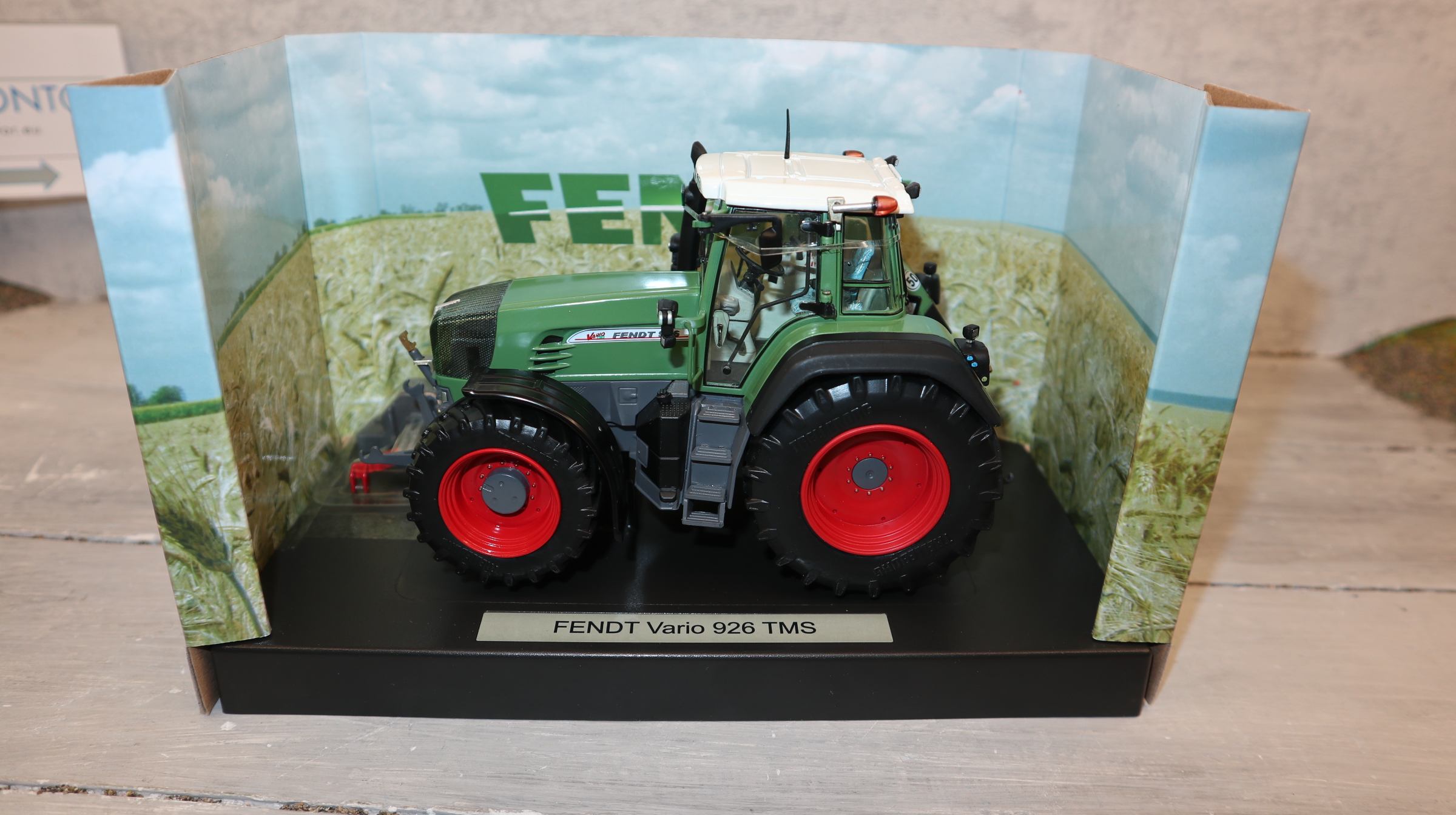 Weise Toys 1068 in 1:32 Fendt Favorit 926 Vario, in Fendt-Werbe-Verpackung , NEU in OVP