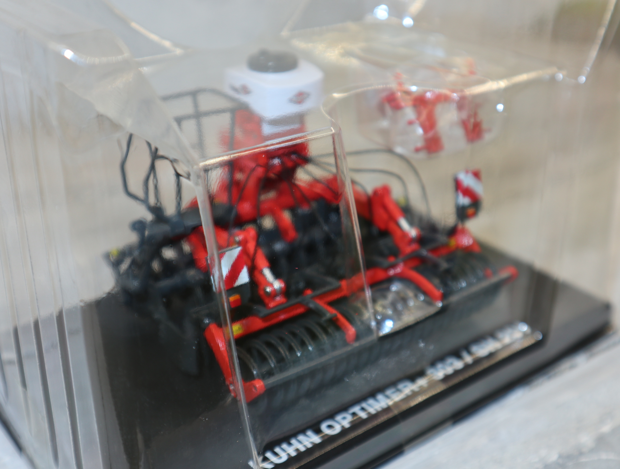 Replicagri 251 in 1:32 Kuhn Optimer 303, NEU in OVP