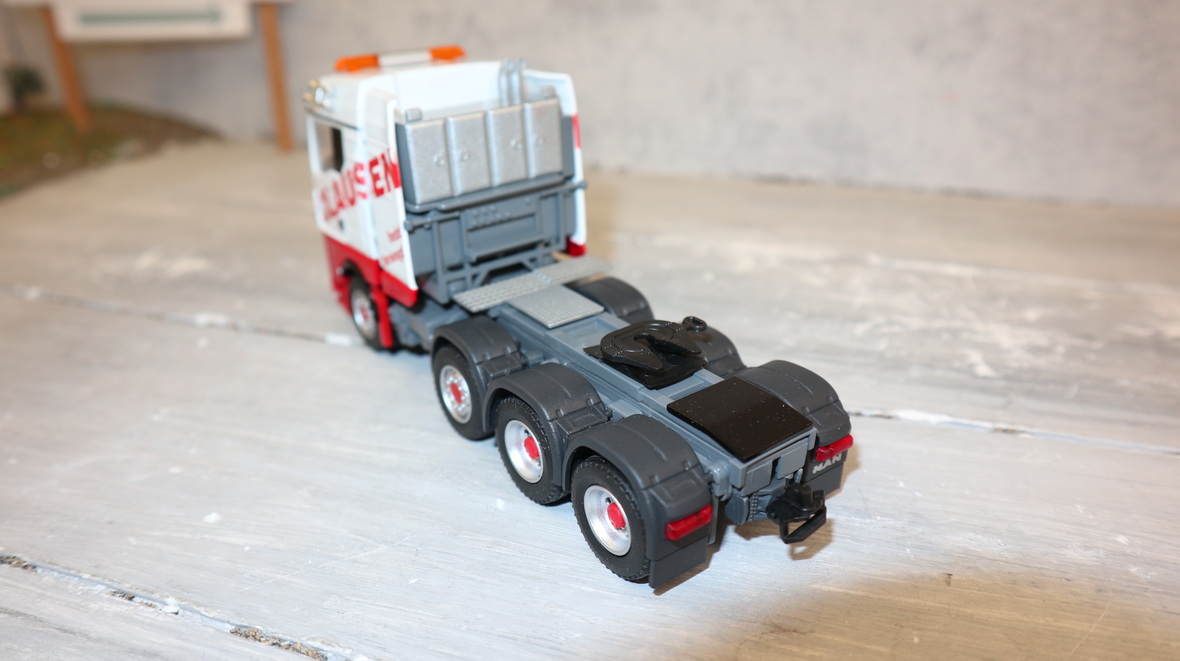 Conrad 80001/02 in 1:50 , MAN TGX TG3 Schwerlast-SZM 8x4, CLAUSEN, NEU in OVP