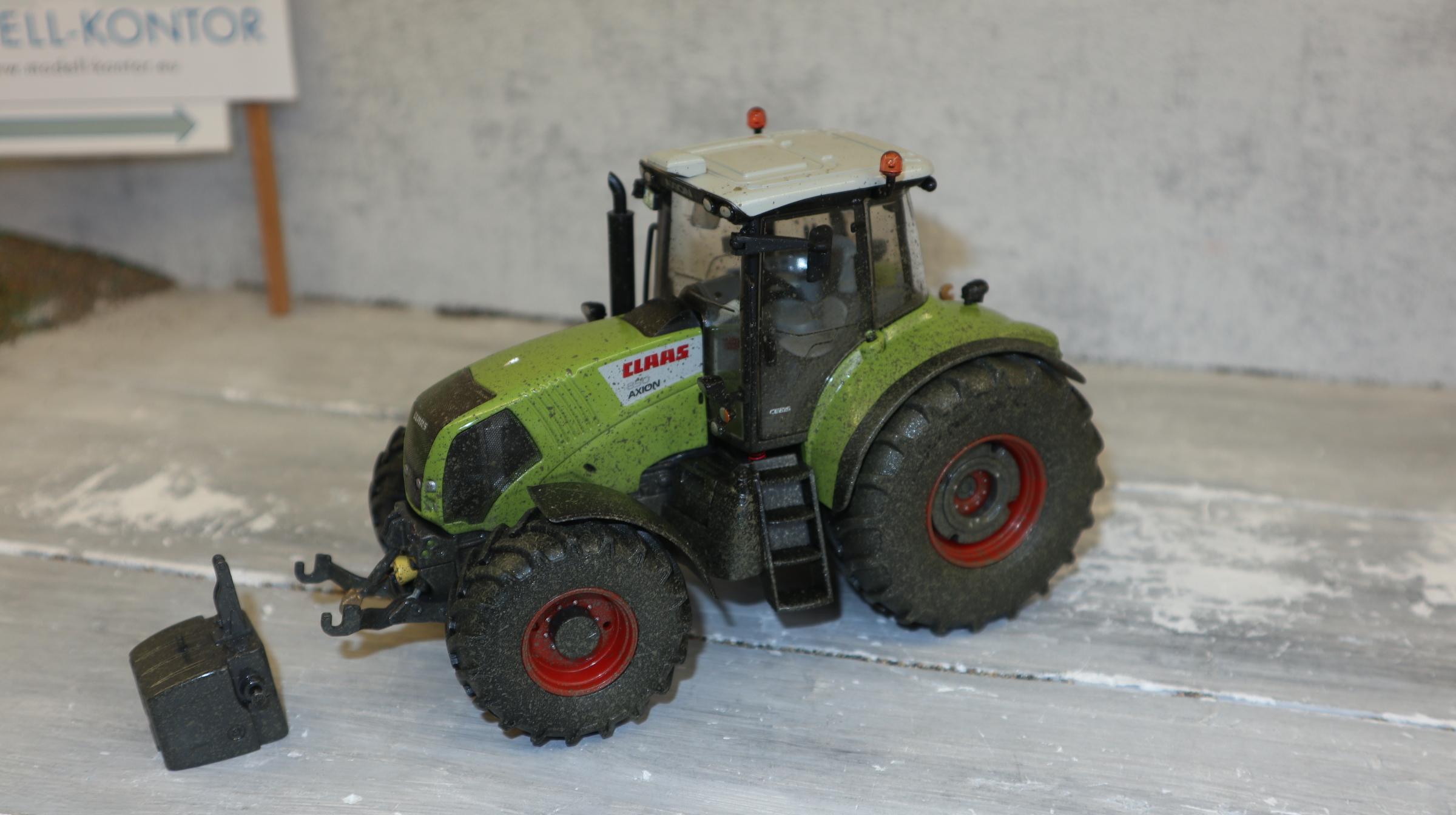 Wiking 877356 in 1:32,  Claas Axion 850 DIRTY, NEU in OVP