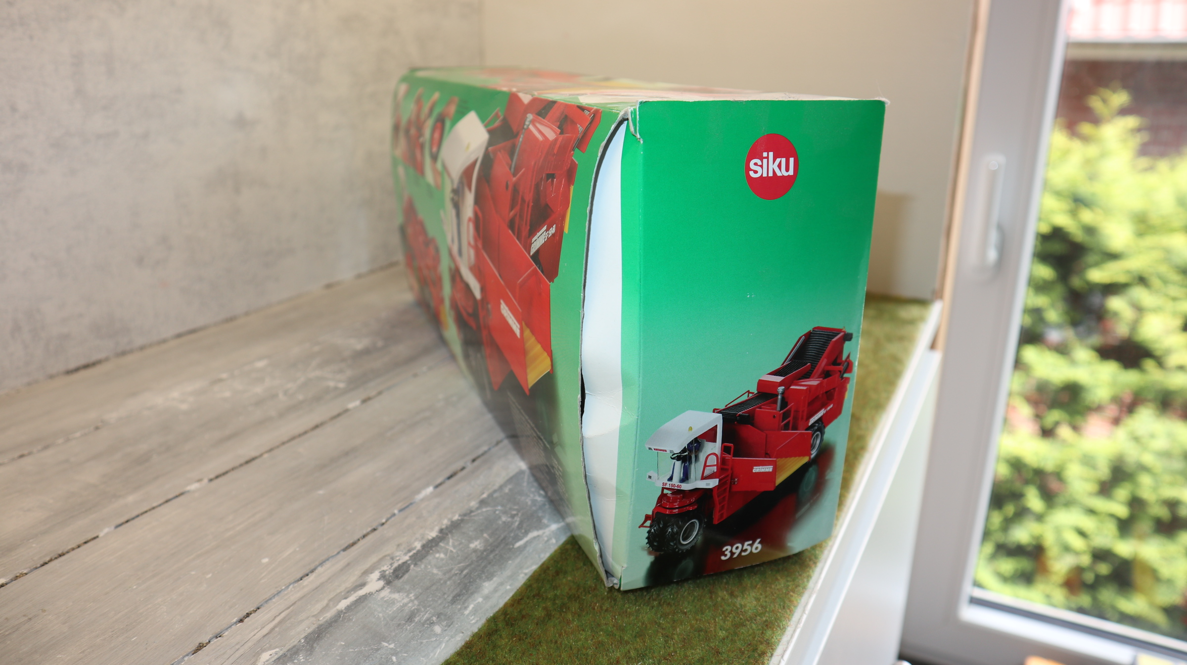 Siku 3956 in 1:32,  Kartoffelroder GRIMME, Sondermodell BAYER ARTIST, NEU in OVP