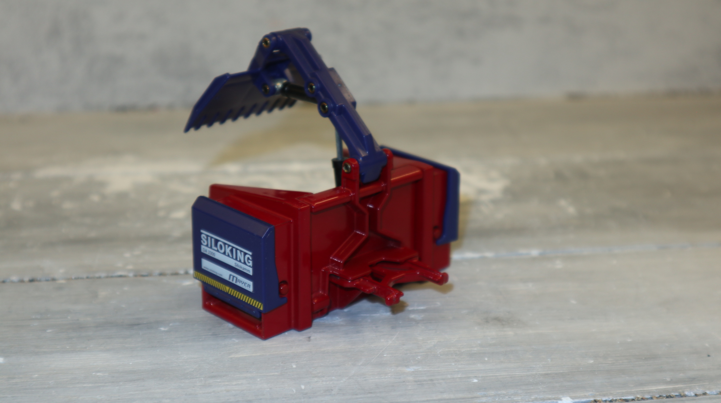 Siku 2458 in 1:32,  Mayer Silokamm, NEU in OVP