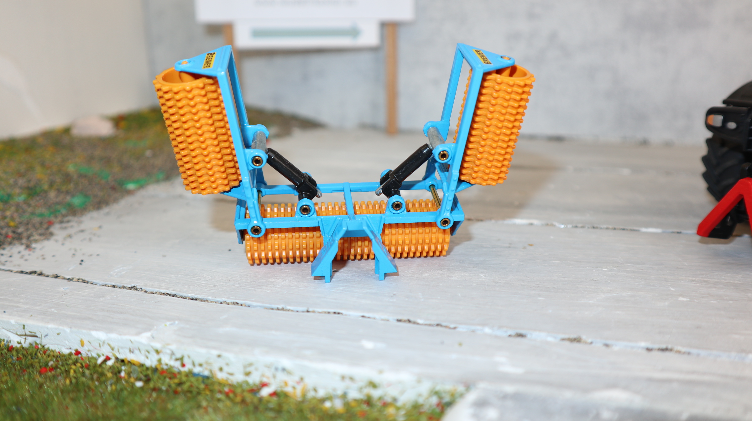 Siku 2062 in 1:32,  Front Cambridge Walze BREMER, TOP ohne OVP