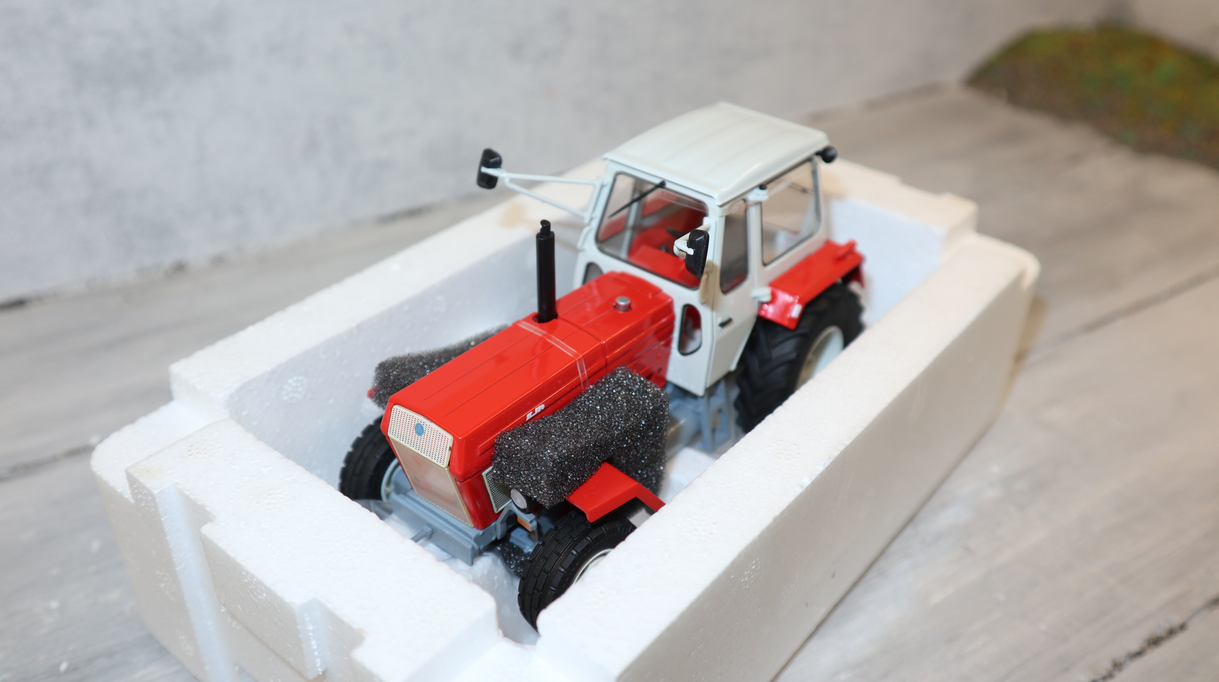 Schuco 7827 in 1:32 Fortschritt ZT 304, NEU in OVP