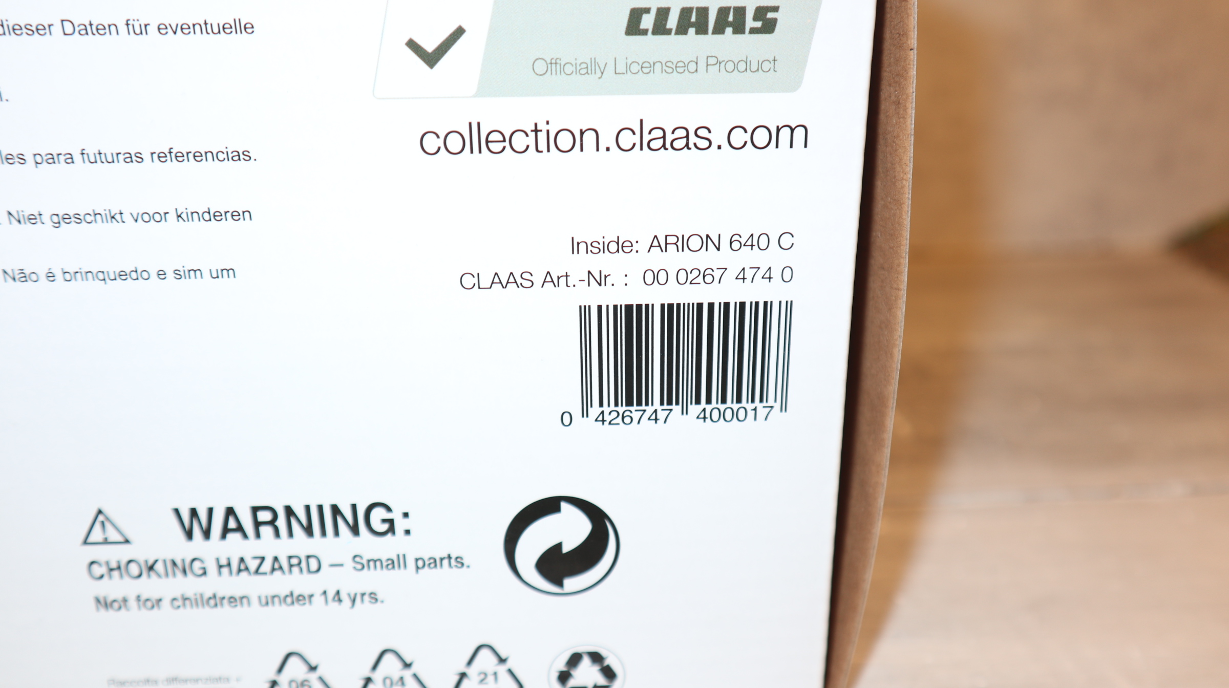 Universal Hobbies UH 02674740 in 1:32, Claas Arion 640 C, NEU in OVP