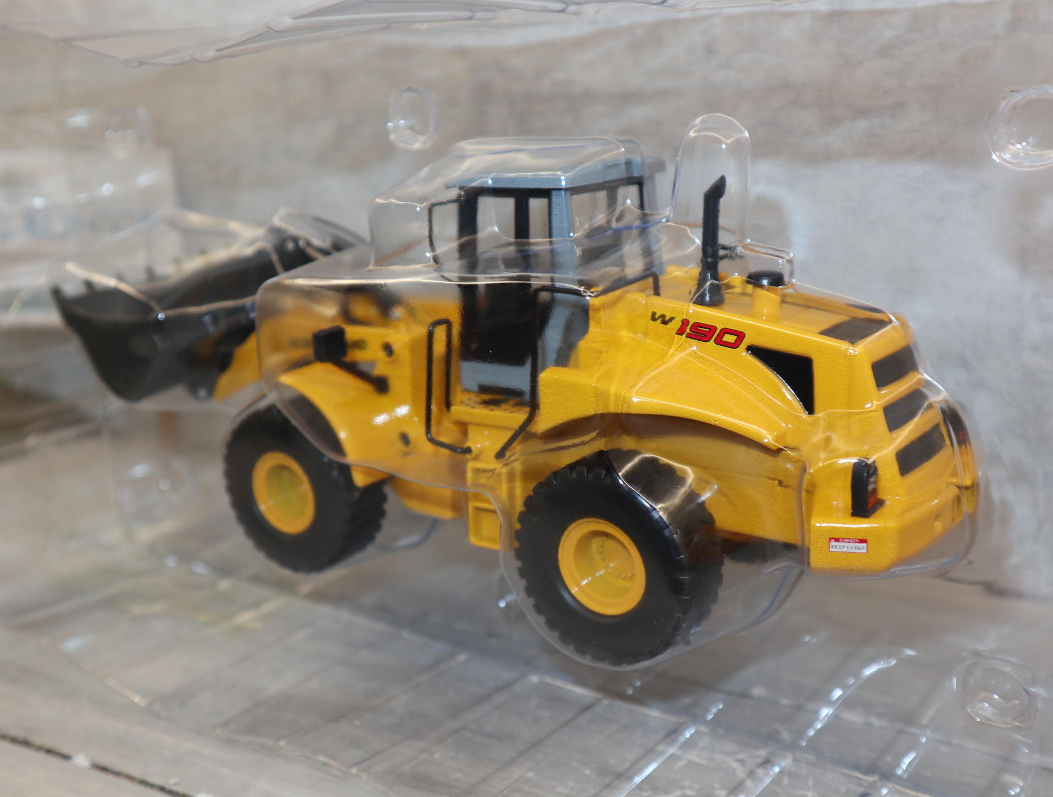 ROS 00173.2 in 1:32 Radlader New Holland W190, NEU in OVP