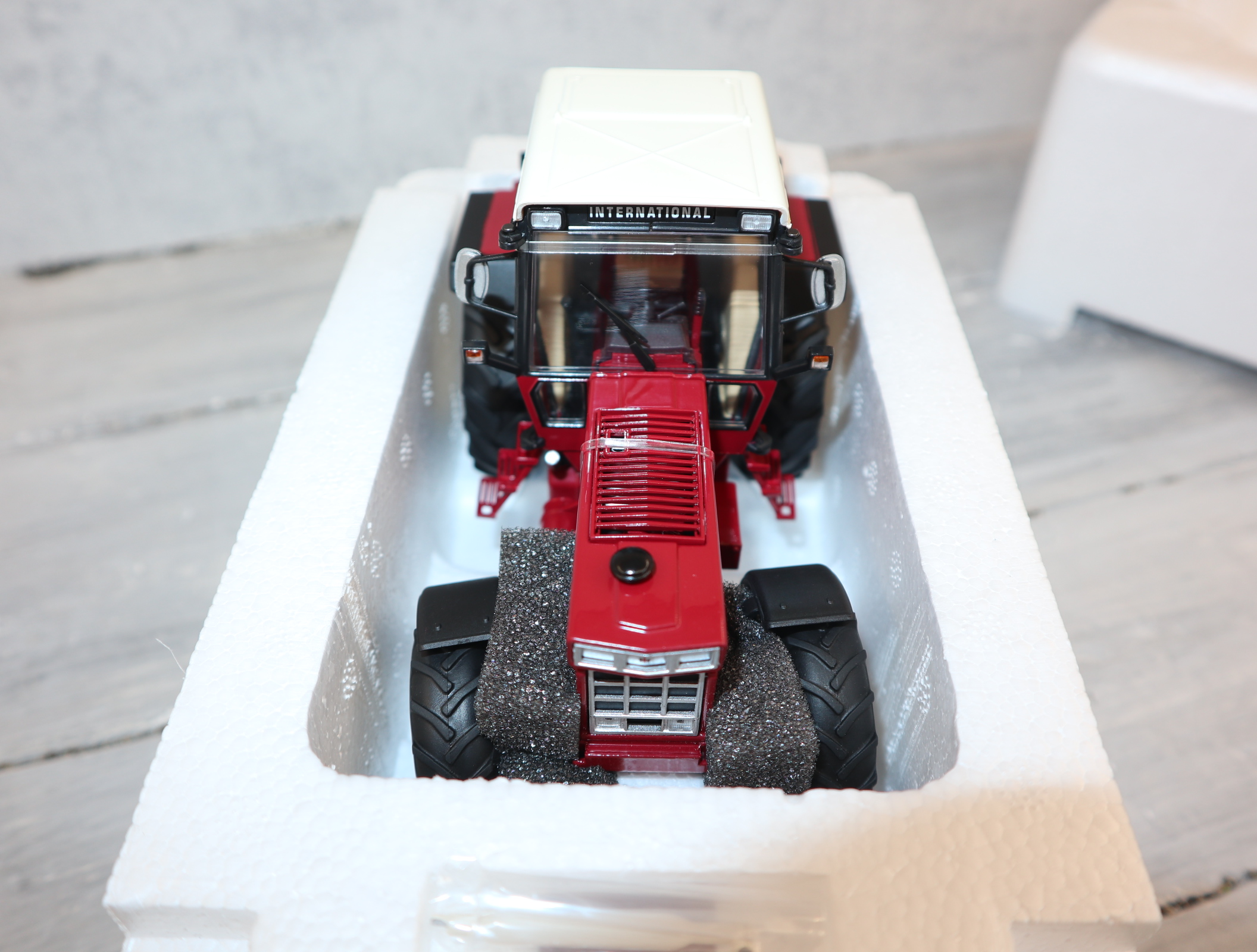 Schuco 7812 in 1:32 International 1255, NEU in OVP