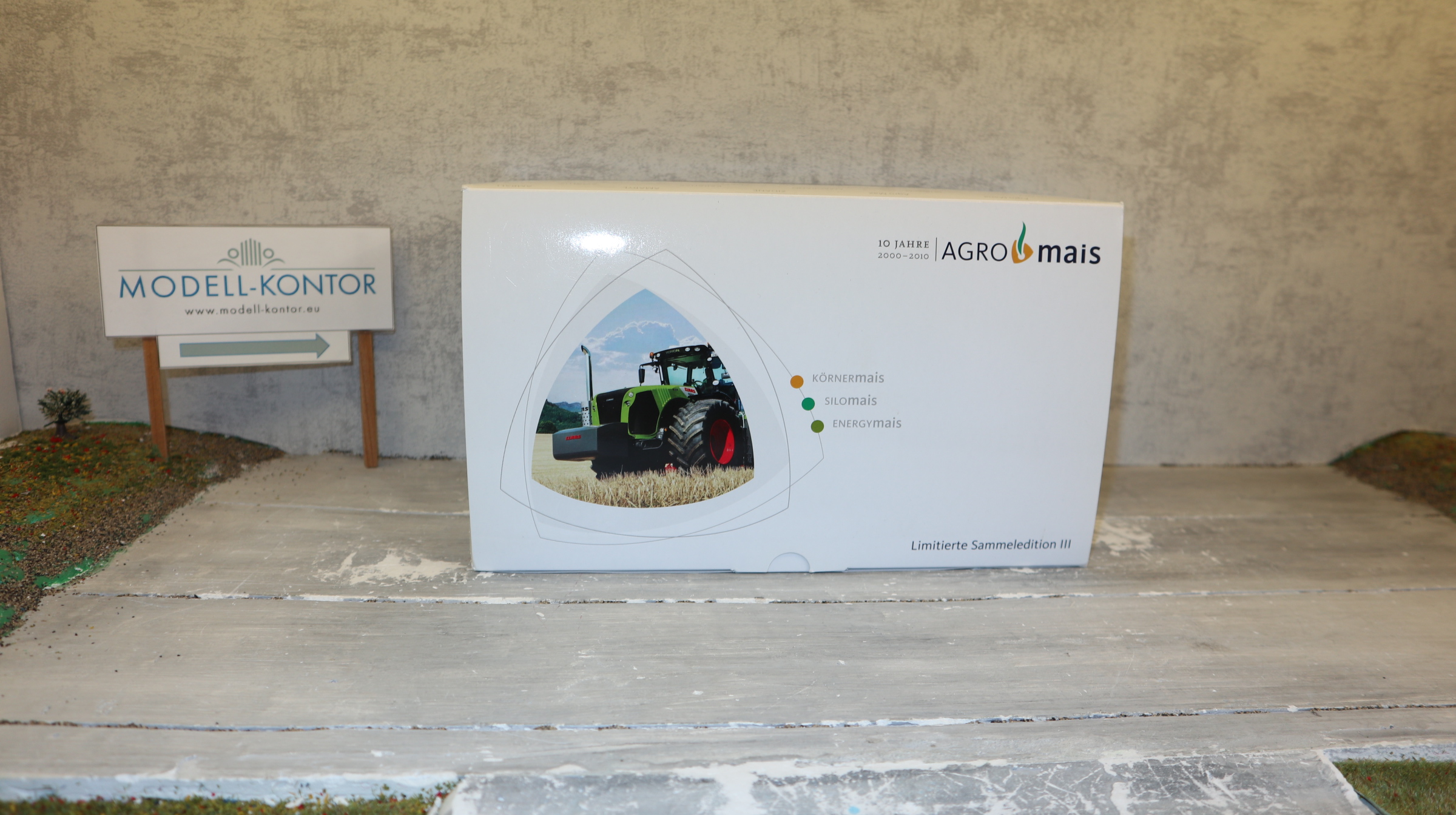 Wiking 077308 in 1:32,  Claas Xerion 5000 Edition AGROmais, NEU in OVP