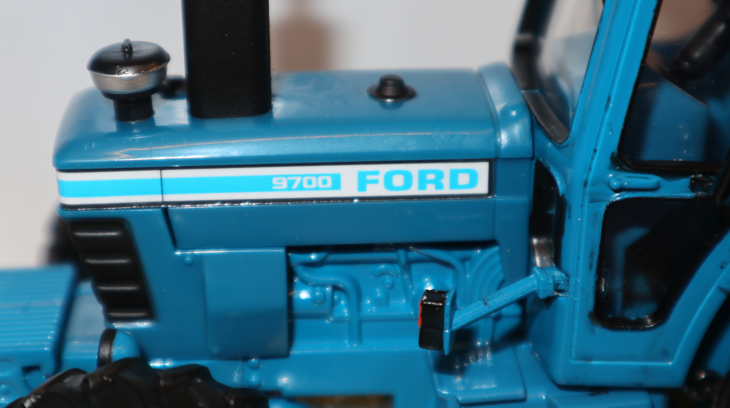 Britains 43410 in 1:32,  Ford 9700 4WD BLAU, nur 1851 Modelle, NEU in OVP