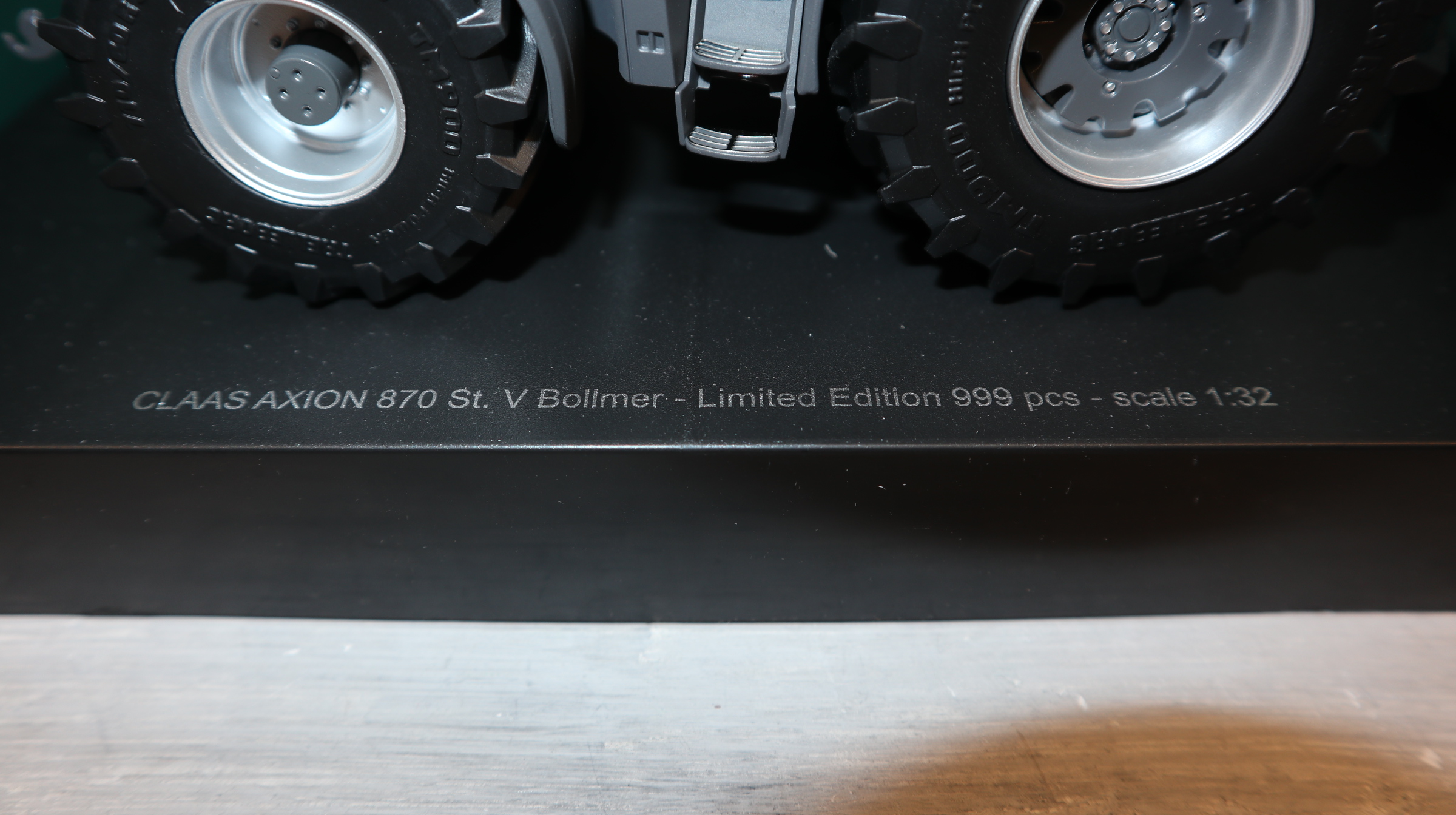 ROS  302358 in 1:32, Claas Axion 870 Sondermodell BOLLMER, NEU in OVP