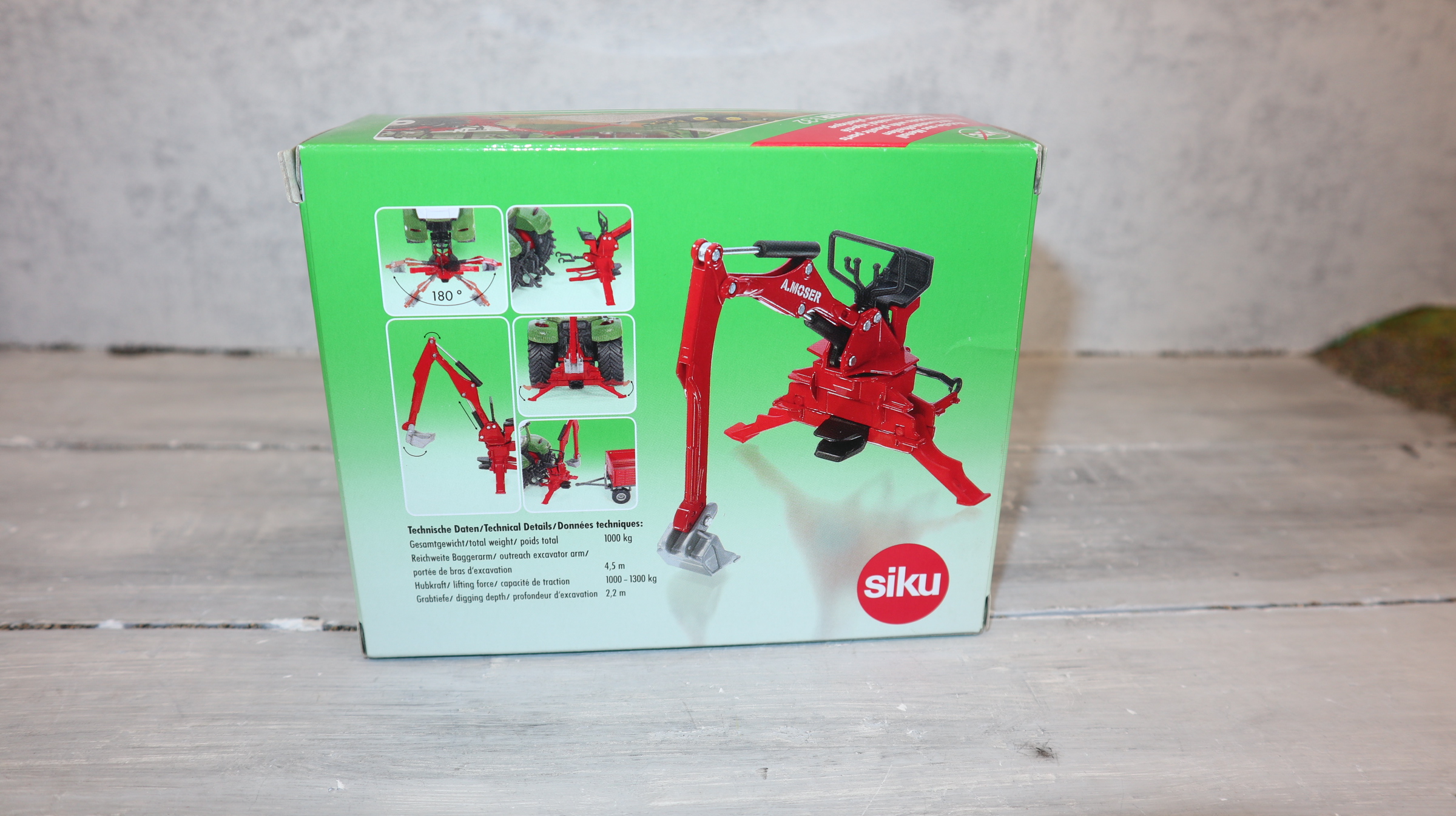 Siku 2066 in 1:32,   MOSER Heckbagger für Trecker, NEU in OVP