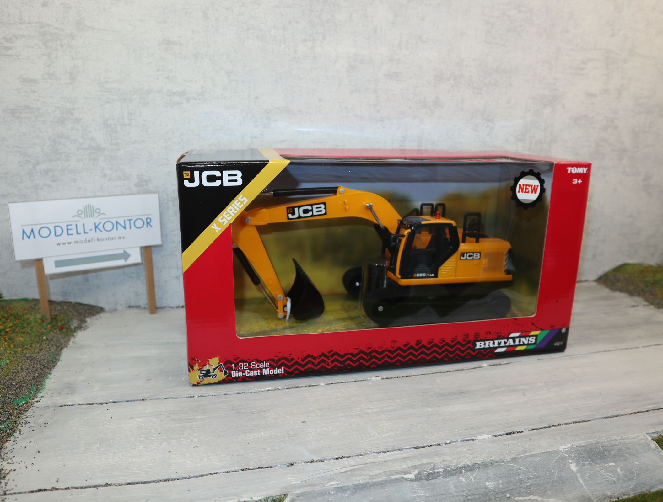 Britains 43211 in 1:32,  Kettenbagger JCB 220XLC , NEU in OVP