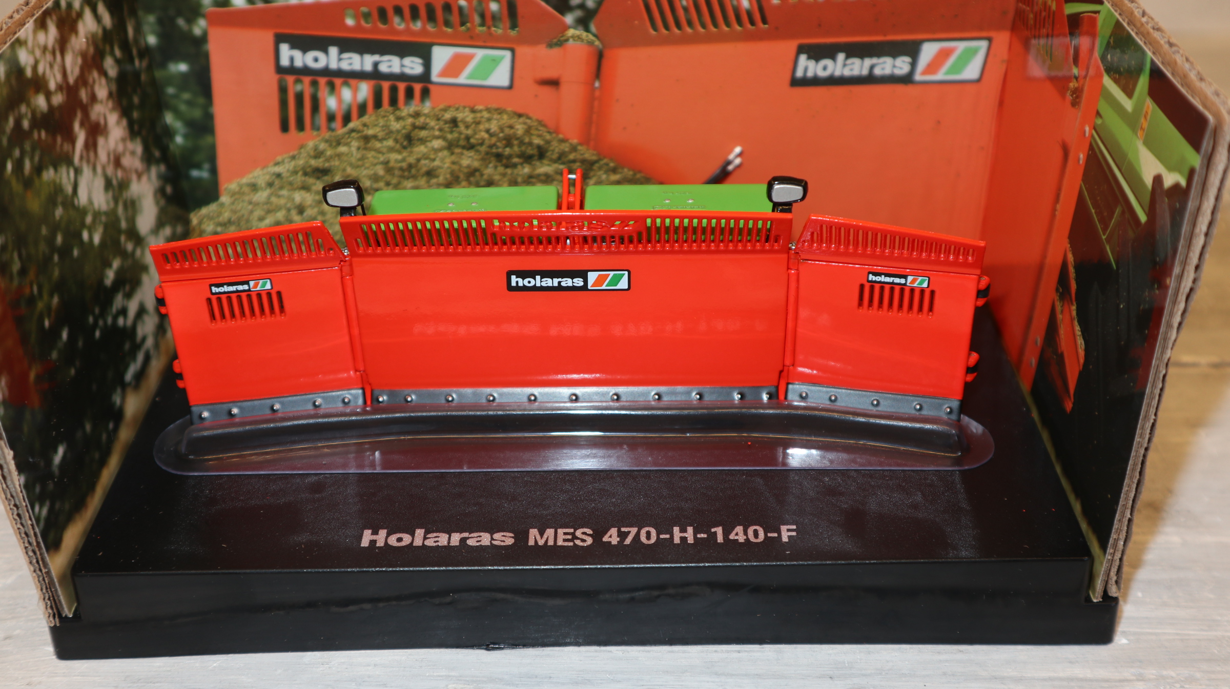 Universal Hobbies UH 6849 in 1:32, HOLARAS Mais-Schiebeschild MES 470, NEU in OVP
