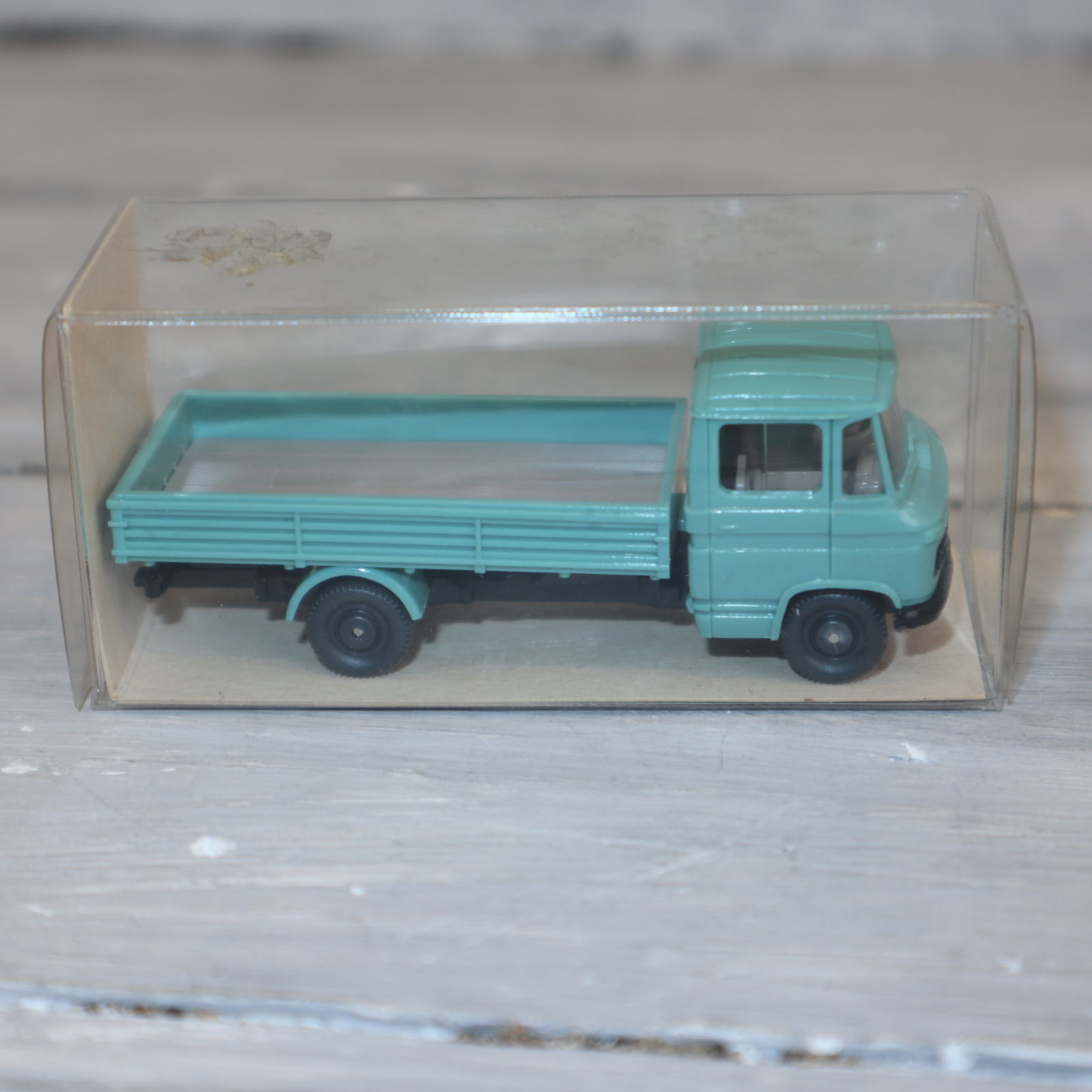 Wiking 812271 in 1:87 Mercedes L 408 Pritschenwagen blaßgrün, NEU in OVP