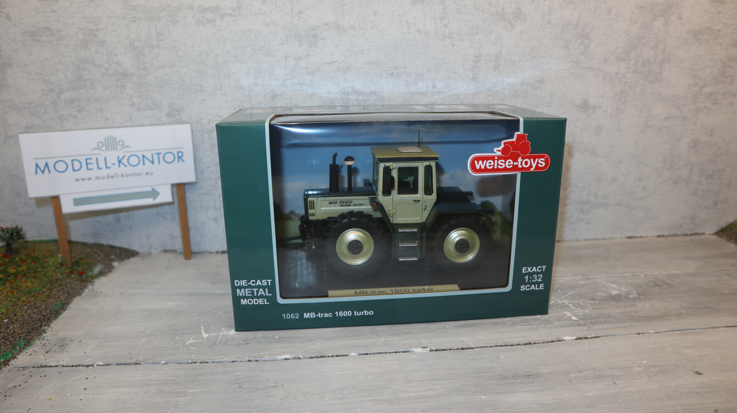 Weise Toys 1062 1:32 MB-Trac 1600 distelgrün,  neu in OVP