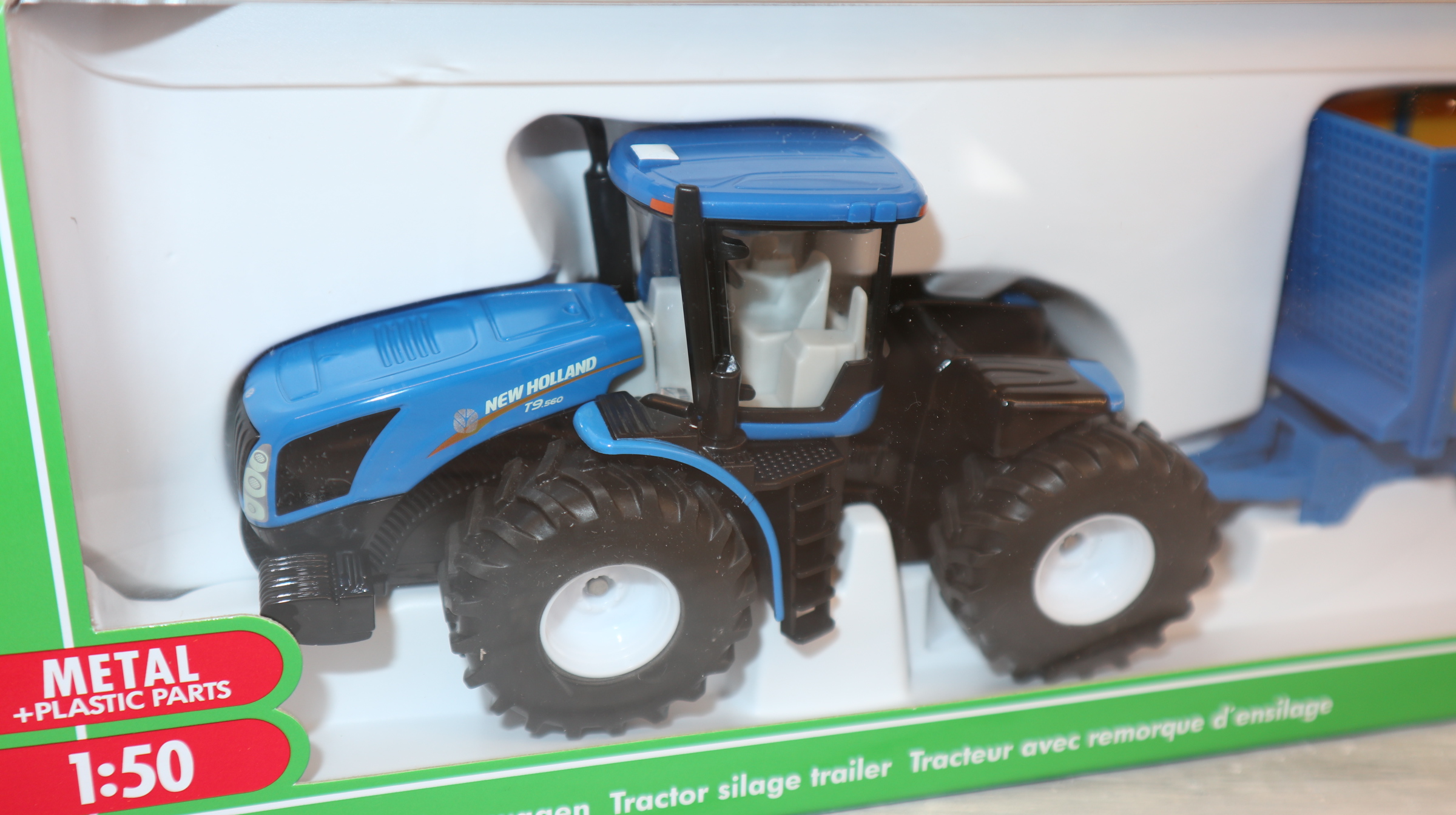 Siku 1947 in 1:50,  New Holland Knicklenker mit Silagewagen, Neu in OVP