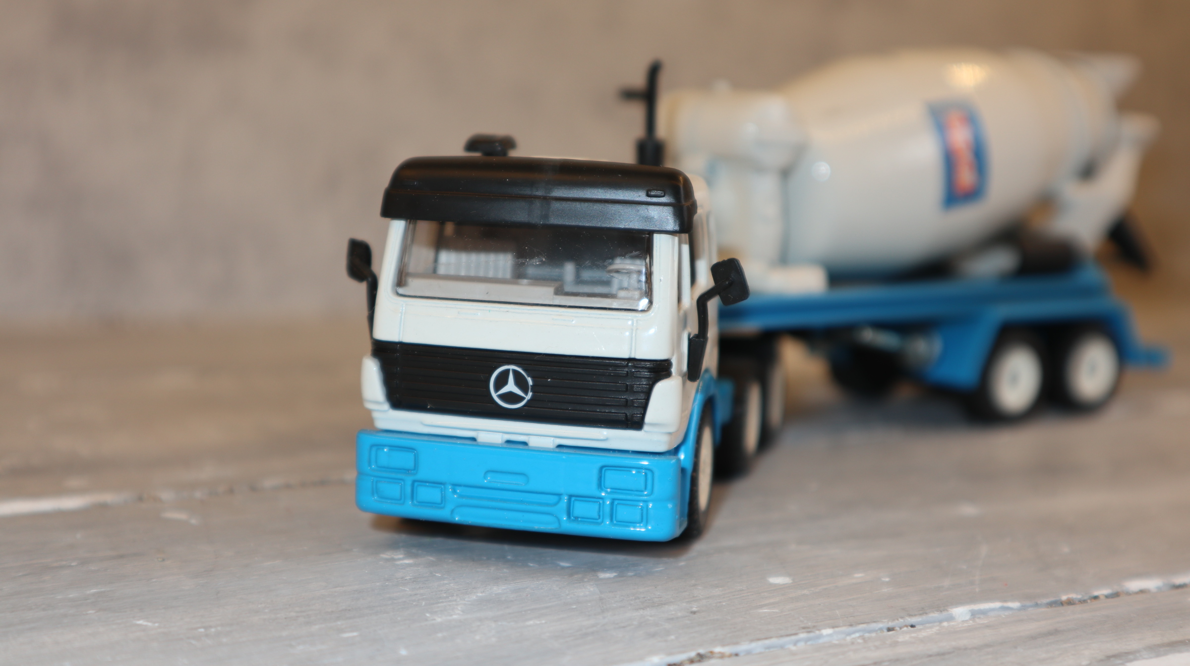 Siku 3431 in 1:55, Betonmischer UPAT Werbemodell MB SK,  NEU in OVP