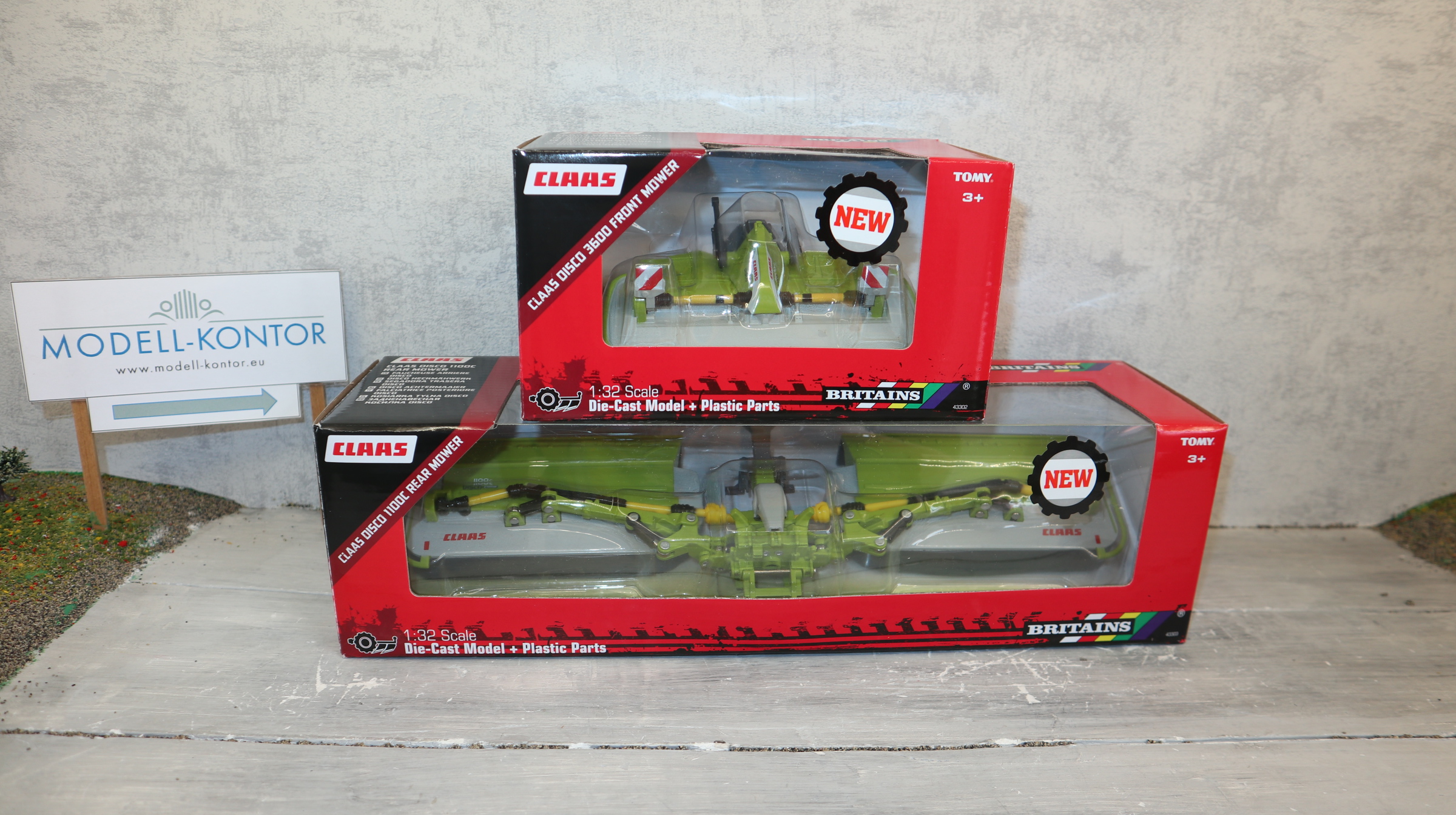 Britains 43303 + 43302 in 1:32 als SET: Claas Disco Front und Heck-Mäher, NEU in OVP