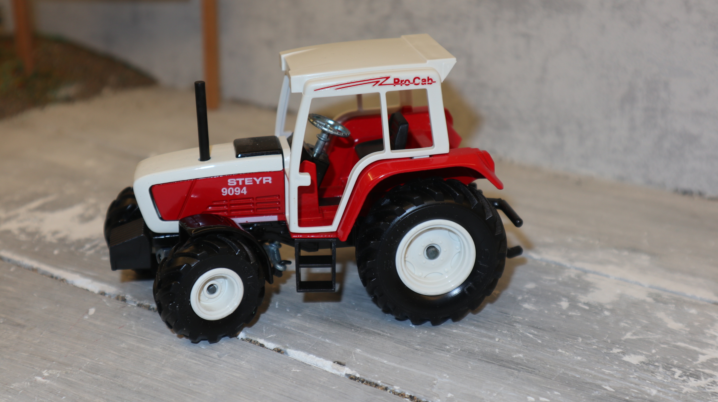Siku 2864 in 1:32,  Steyr 9094, NEU in OVP