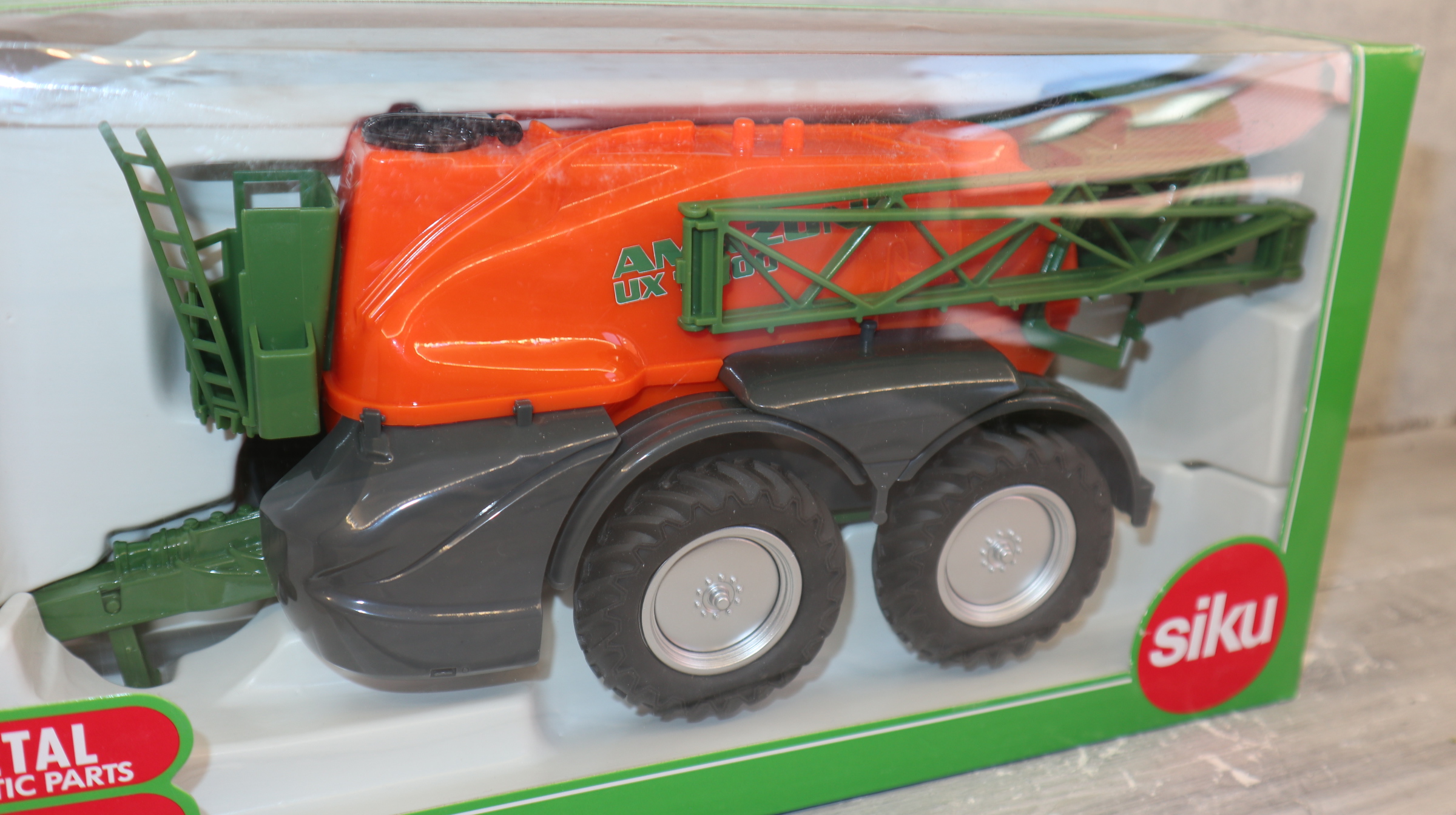 Siku 2276 in 1:32 AMAZONE UX 11200 Feldspritze, NEU in OVP