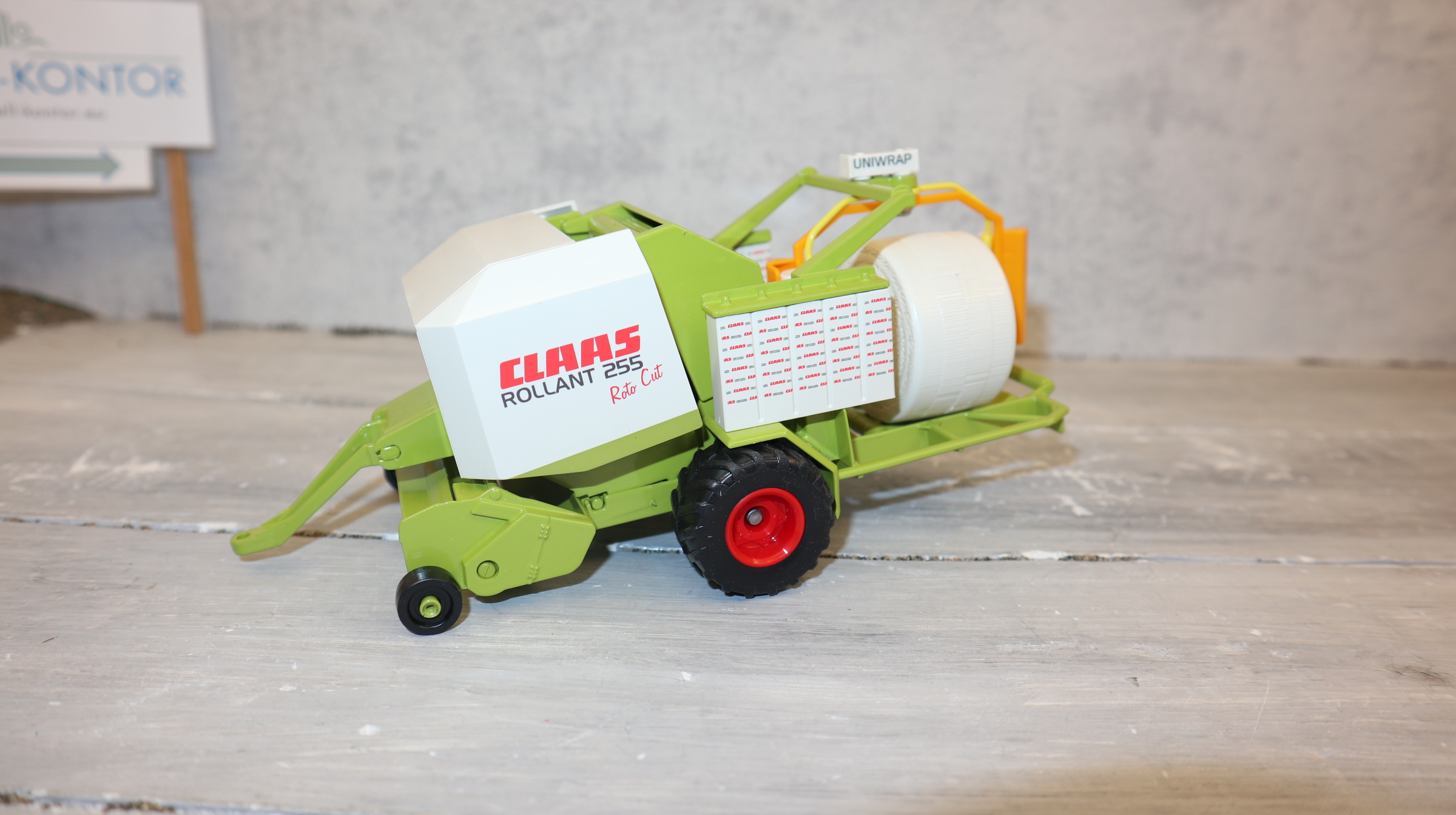 Siku 2453 in 1:32,  Claas Uniwrap, Neu in OVP