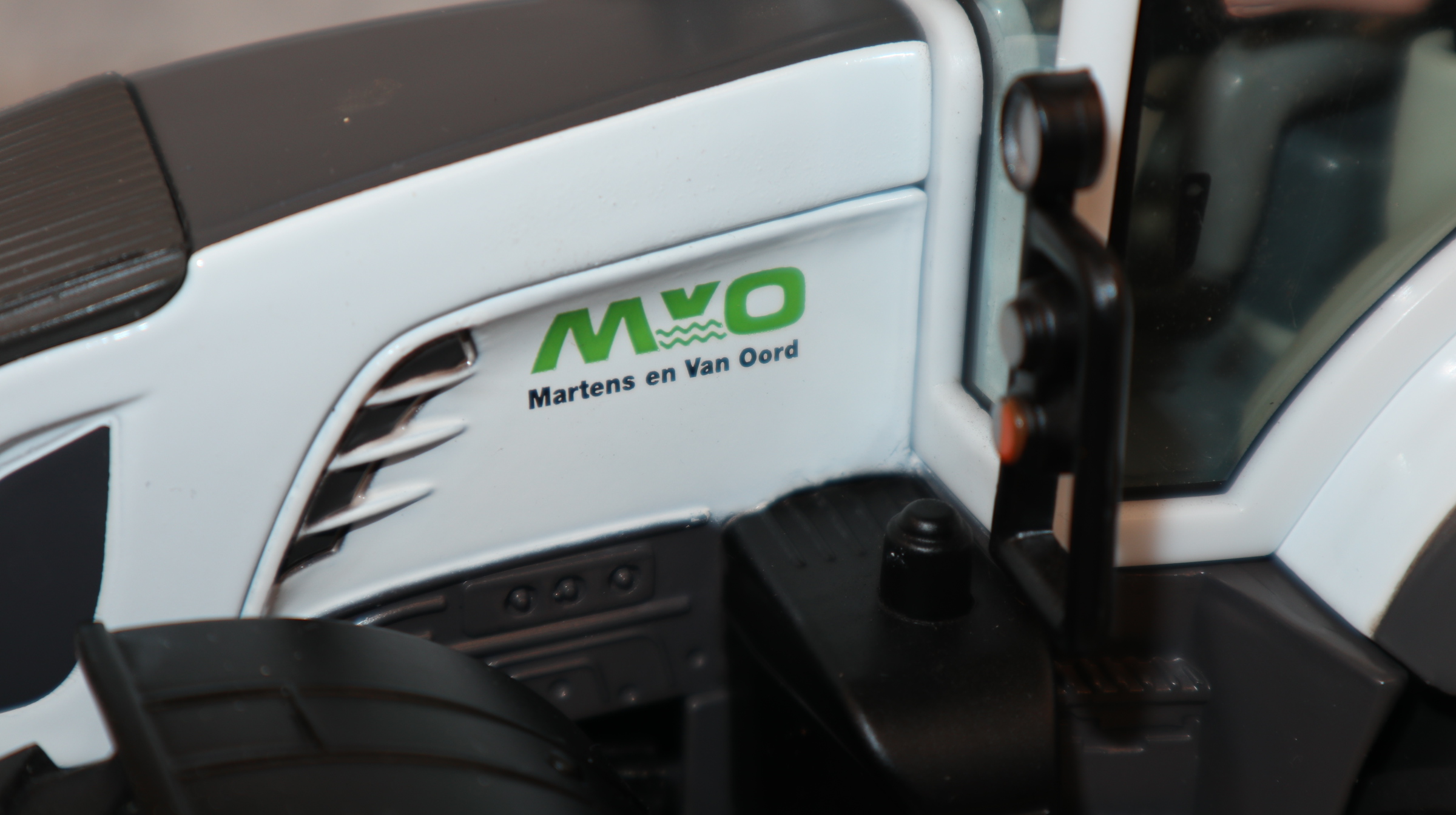 Siku 3258 in 1:32 Fendt 936 MvO aus NL Sondermodell ,  NEU in OVP