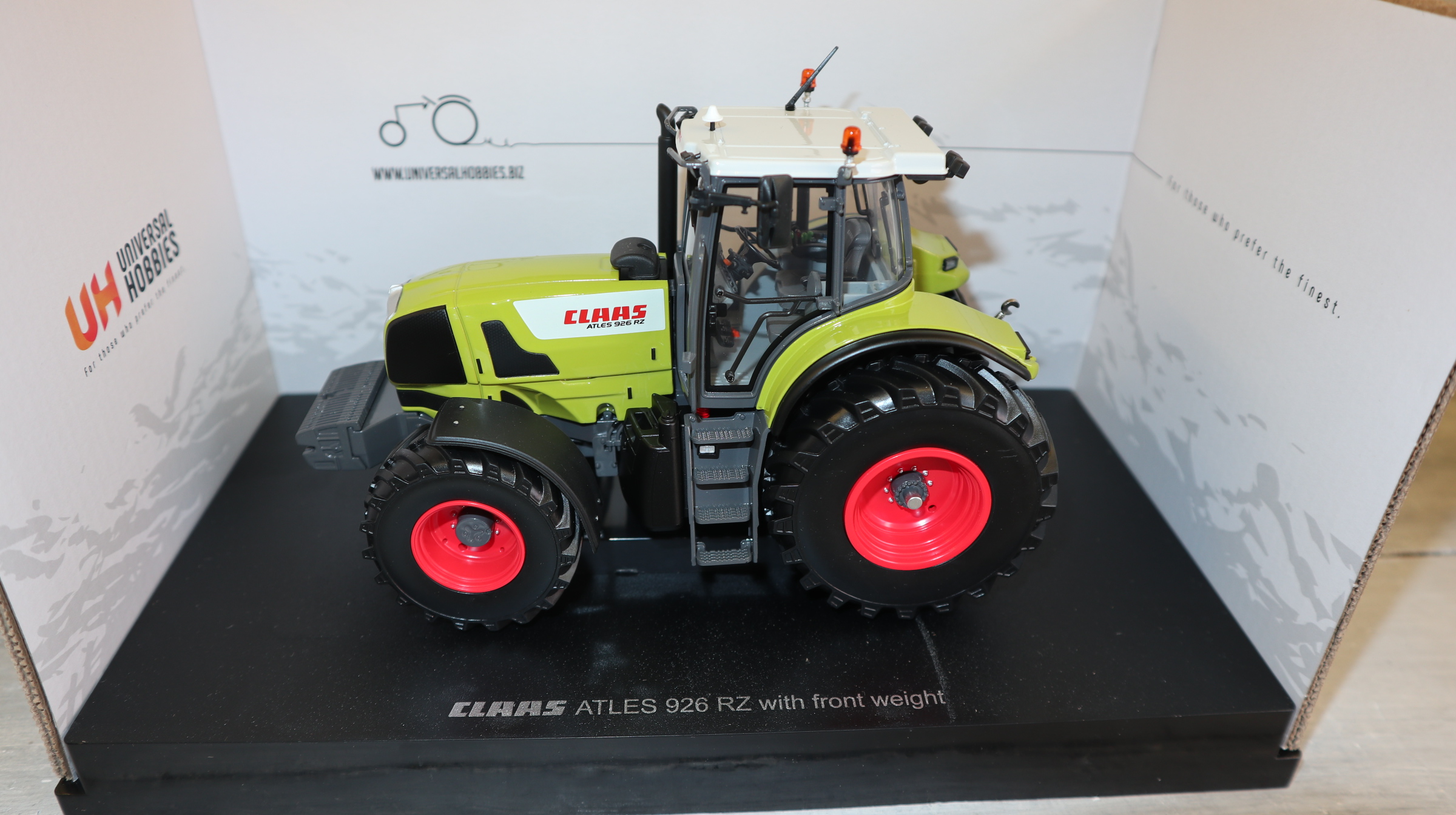 Universal Hobbies UH 6704 in 1:32, Claas Atles 926 RZ Frontgewicht,  NEU in OVP