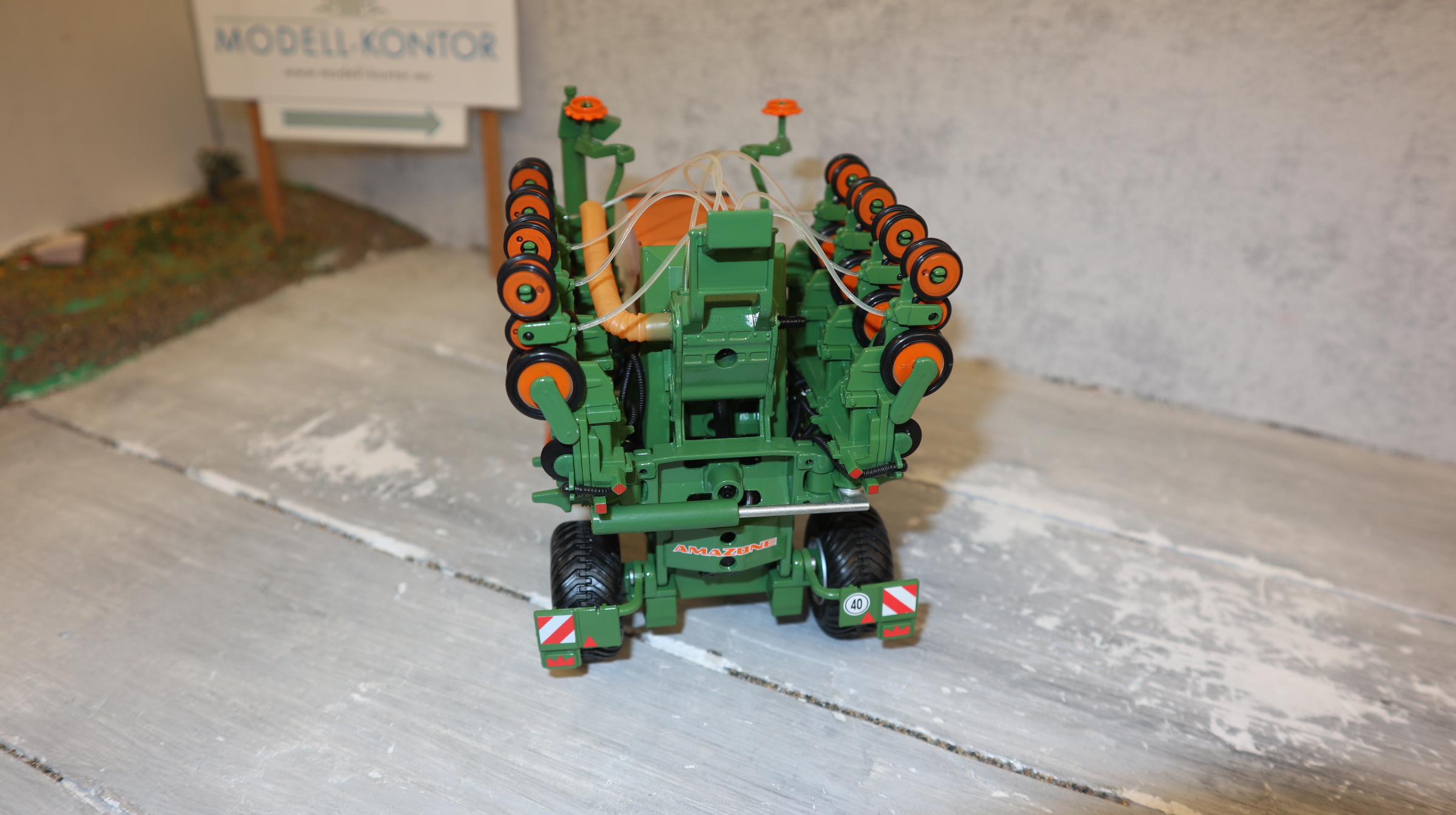 Wiking 077319 in 1:32,  Amazone EDX 6000 Sähmaschine, NEU in OVP