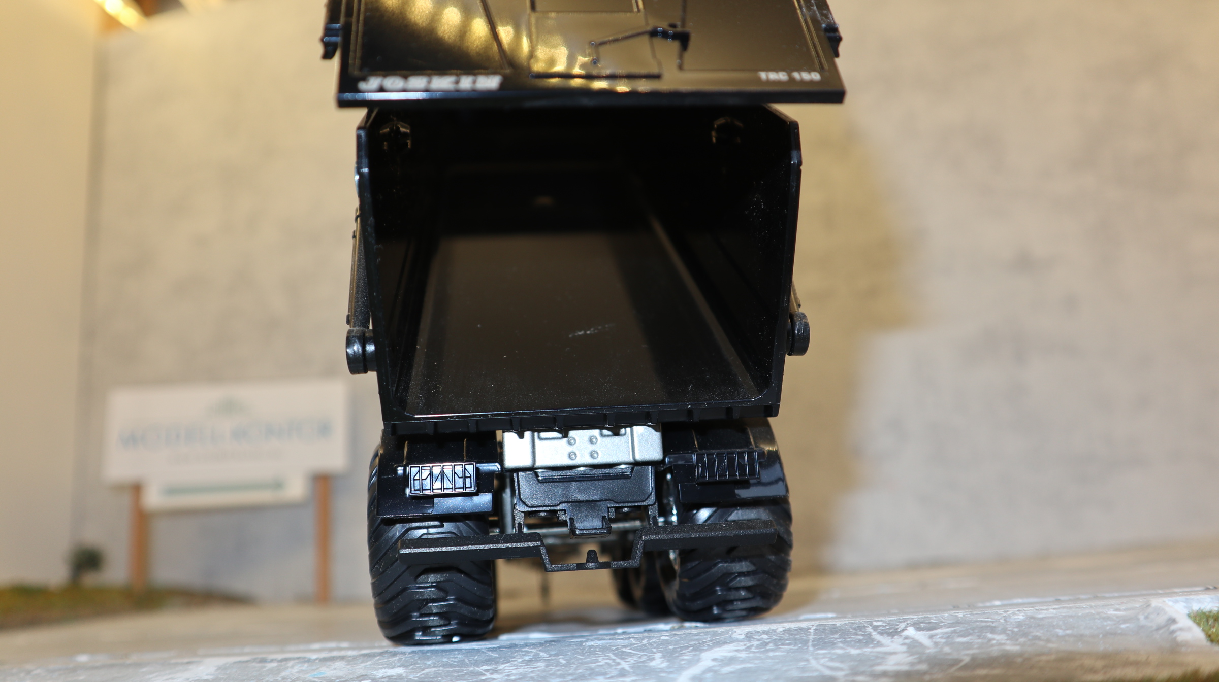 Siku 2892 in 1:32,  Joskin Muldenkipper Blackline, NEU in OVP